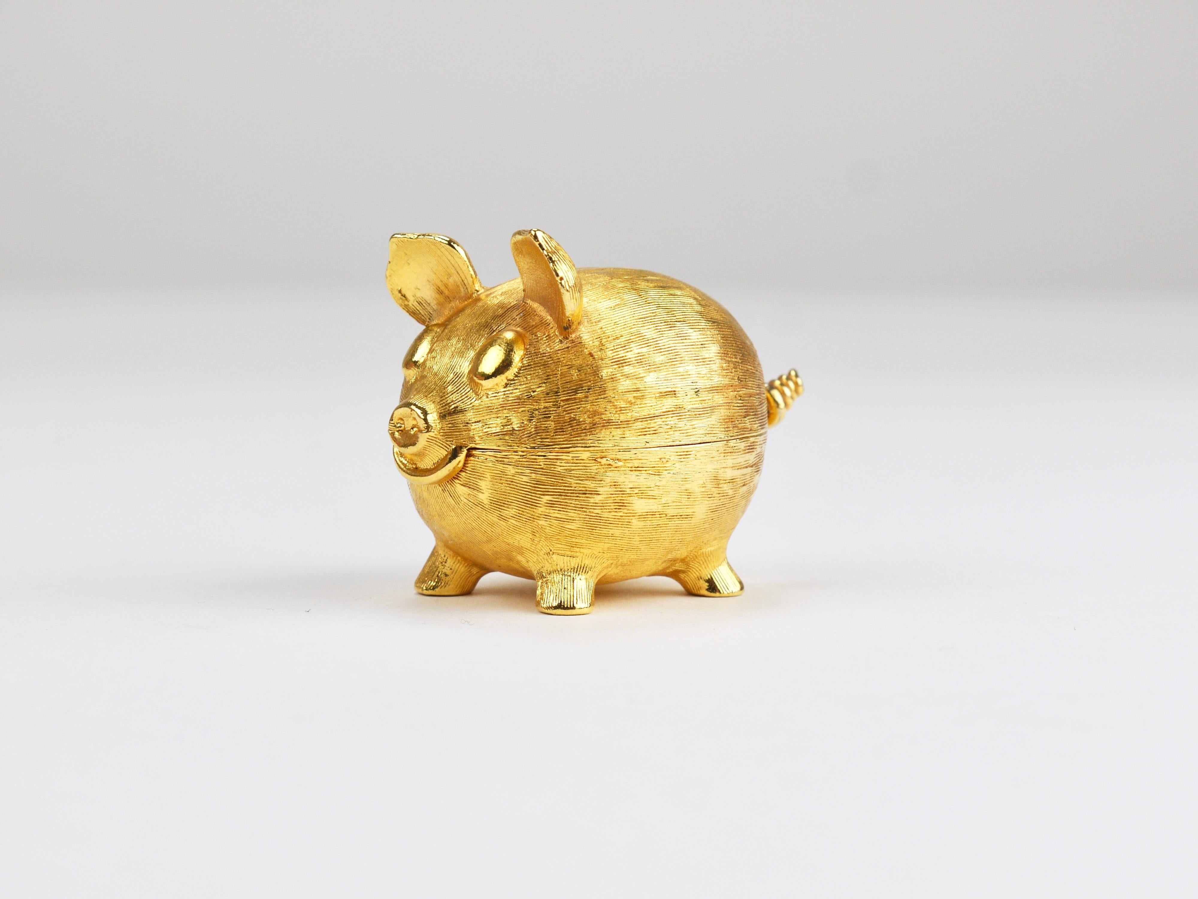 Mid-Century Modern Golden Pig Shaped Salt Cellar Snuff or Pill Box With Curly Tail as Spoon, 1970s For Sale