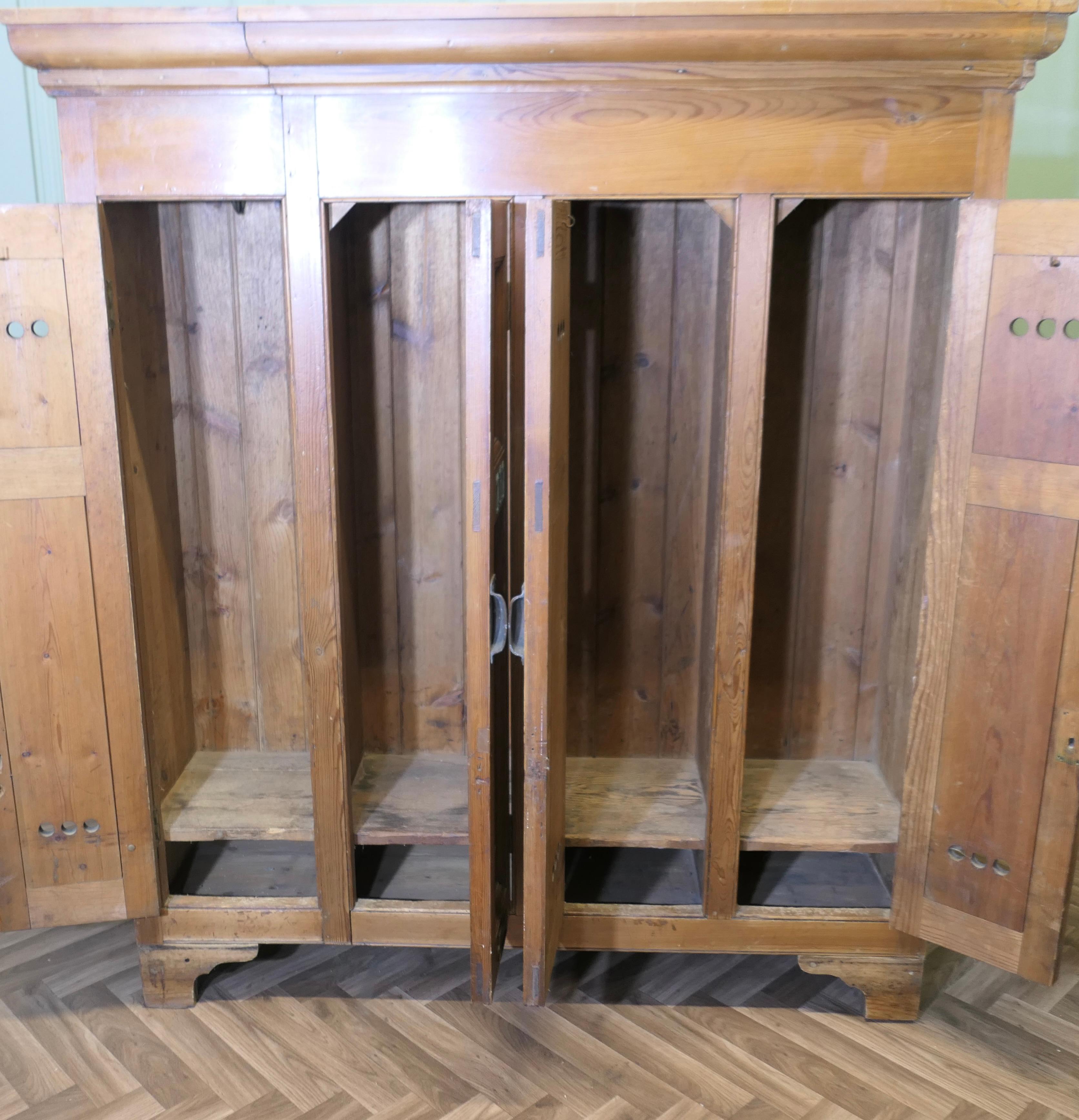Armadietto per attrezzatura da golf Golden Pine Sports Locker,  Un pezzo superbo 2