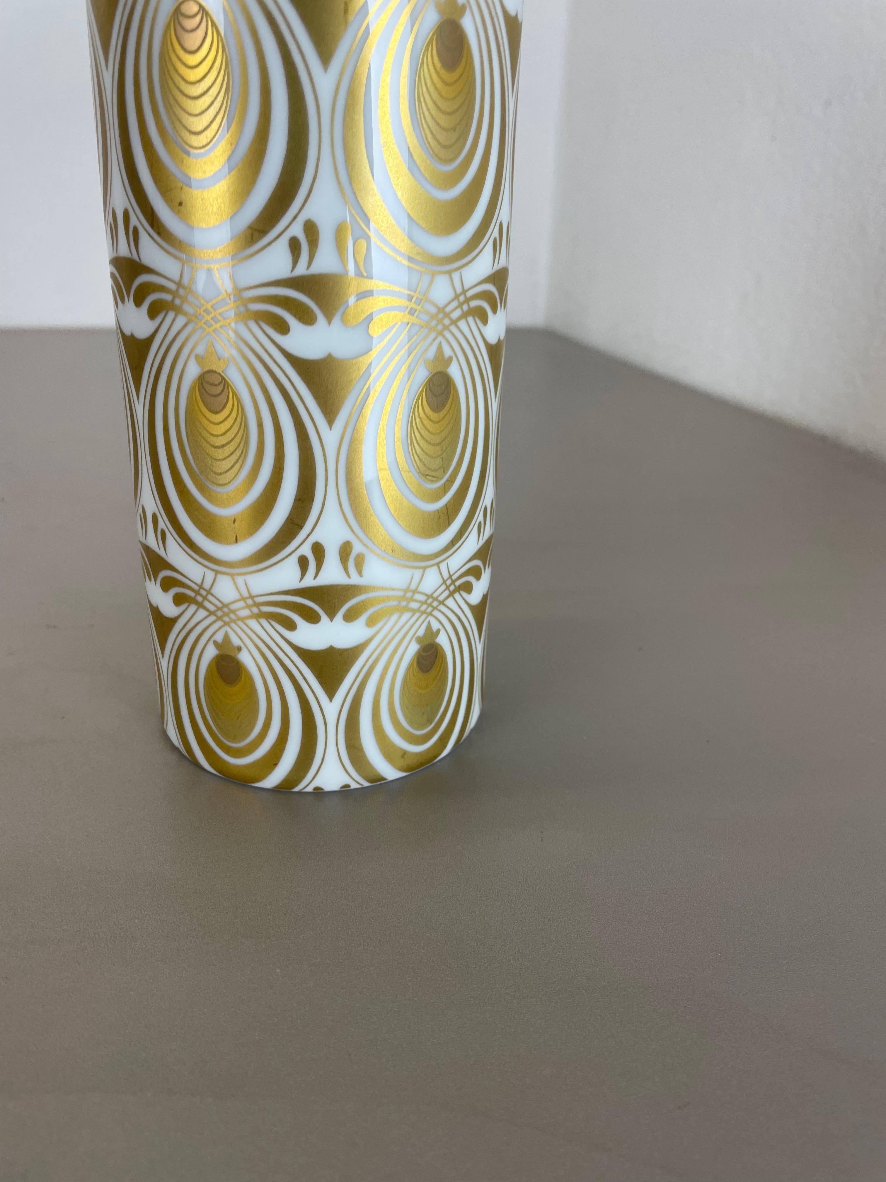 golden Porcelain Vase by Björn Wiinblad Rosenthal Studio Line Germany, 1970 For Sale 6