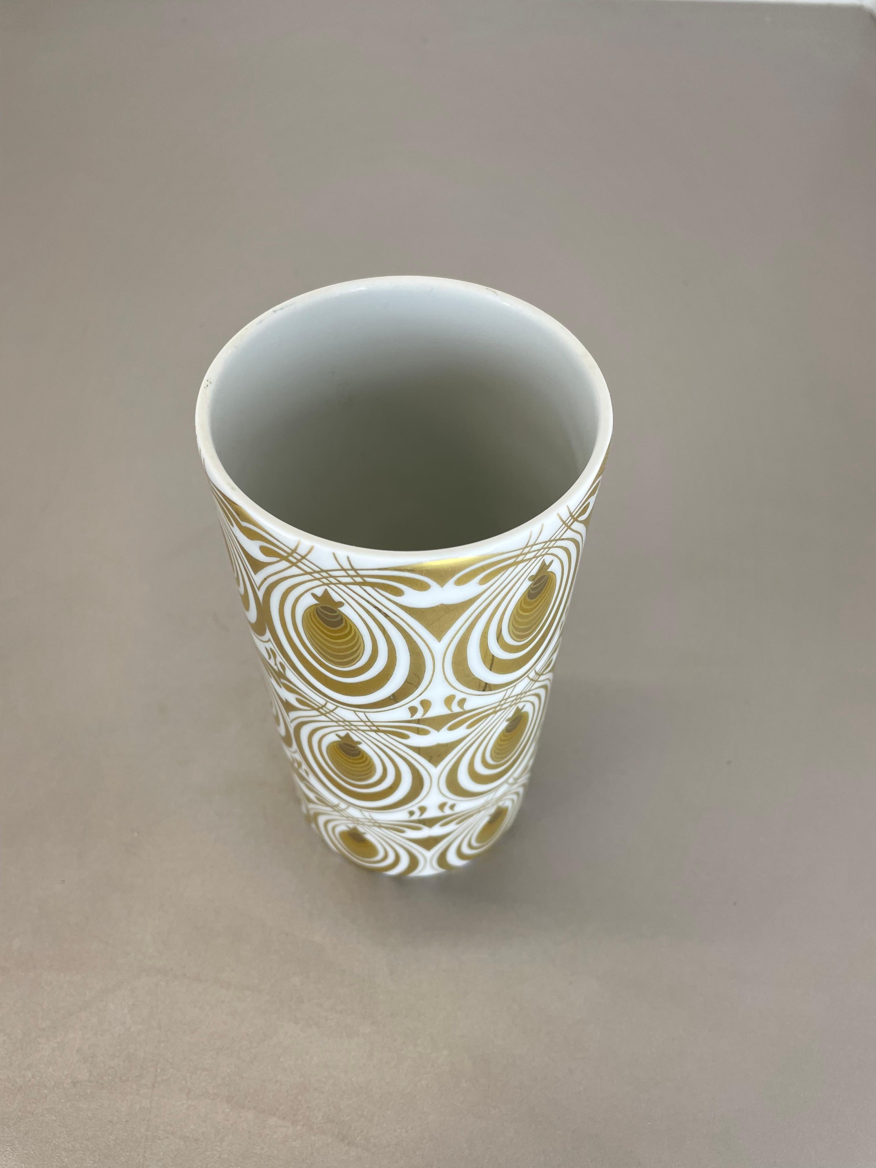 Mid-Century Modern golden Porcelain Vase by Björn Wiinblad Rosenthal Studio Line Germany, 1970 For Sale