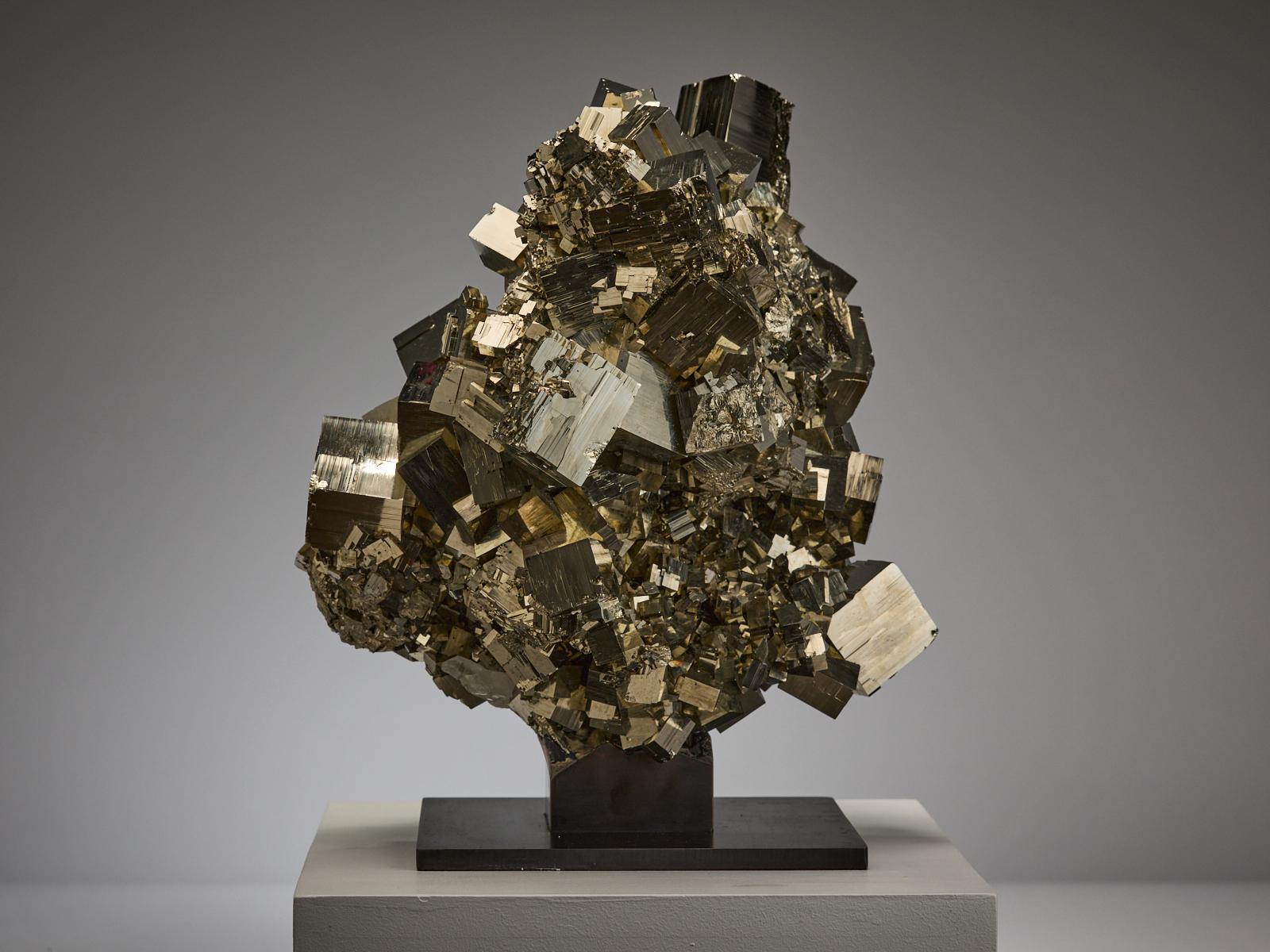 Golden Pyrite Sculpture In condizioni ottime in vendita a London, GB