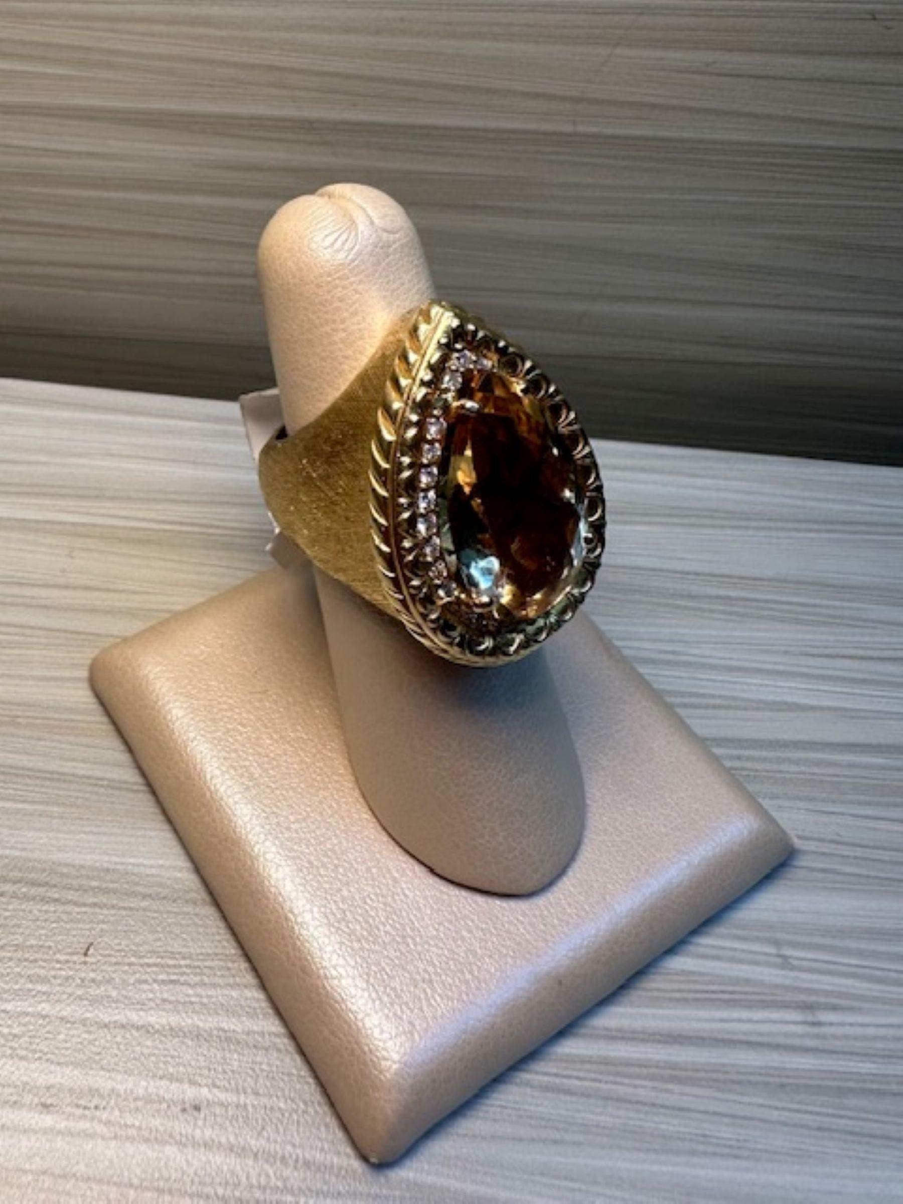 Taille poire Golden Radiance - Bague en béryl jaune de 20,94ct avec 0,38ct de diamants en 18ky en vente