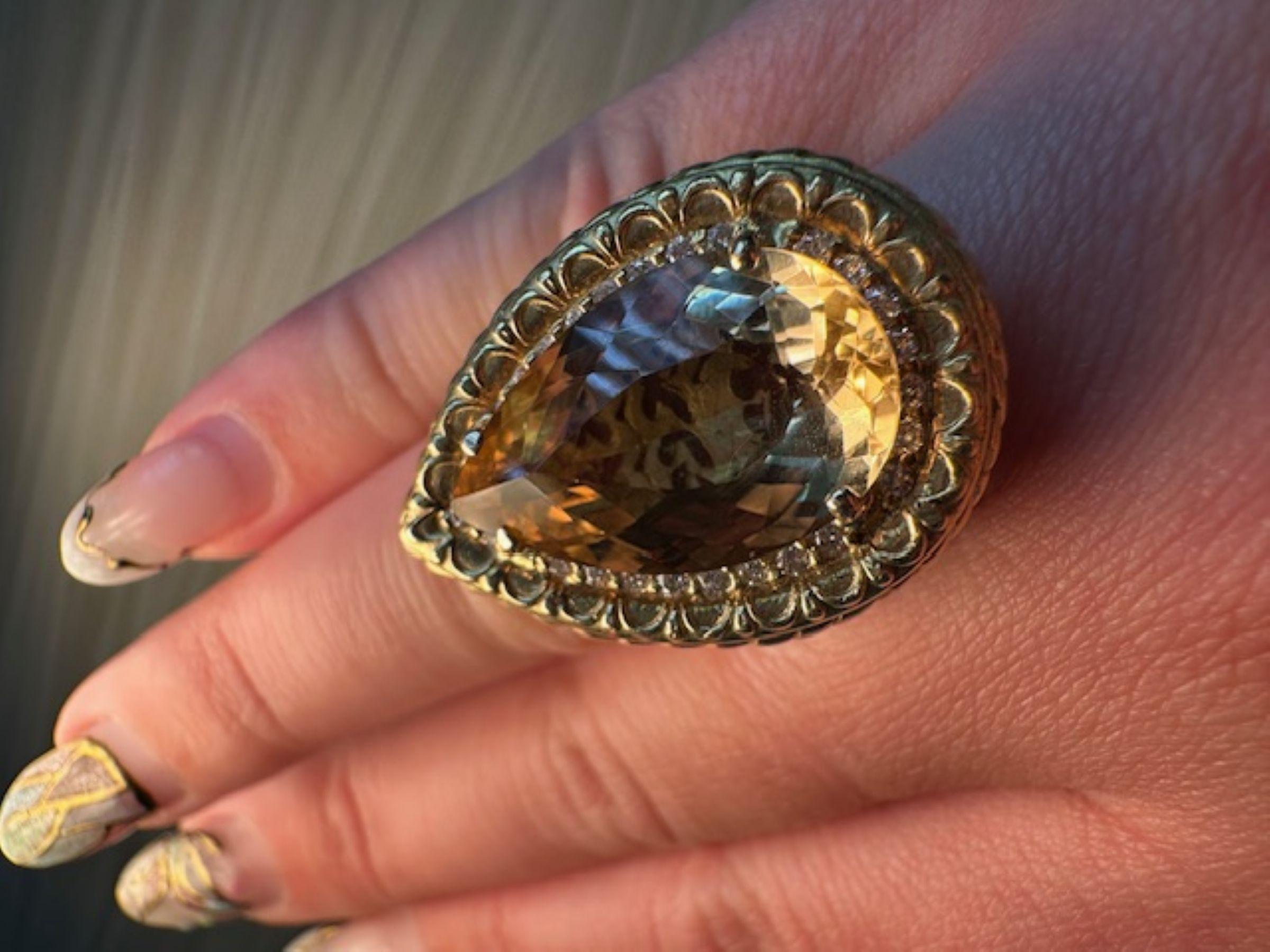 Golden Radiance - Bague en béryl jaune de 20,94ct avec 0,38ct de diamants en 18ky en vente 2