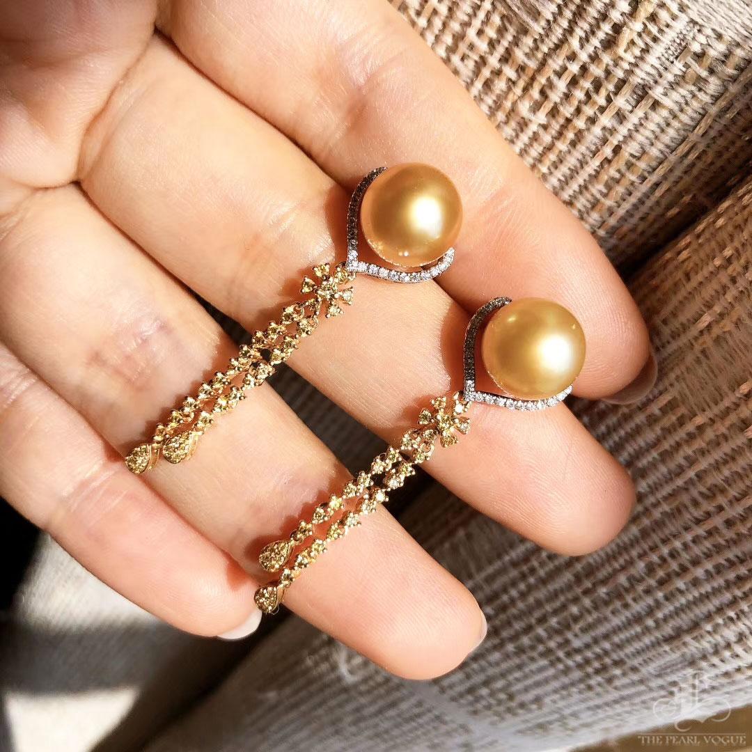 【Crown Radiance】AAAA Pendientes de corriente de perlas del mar del sur en oro de 18 quilates con diamantes en venta 1