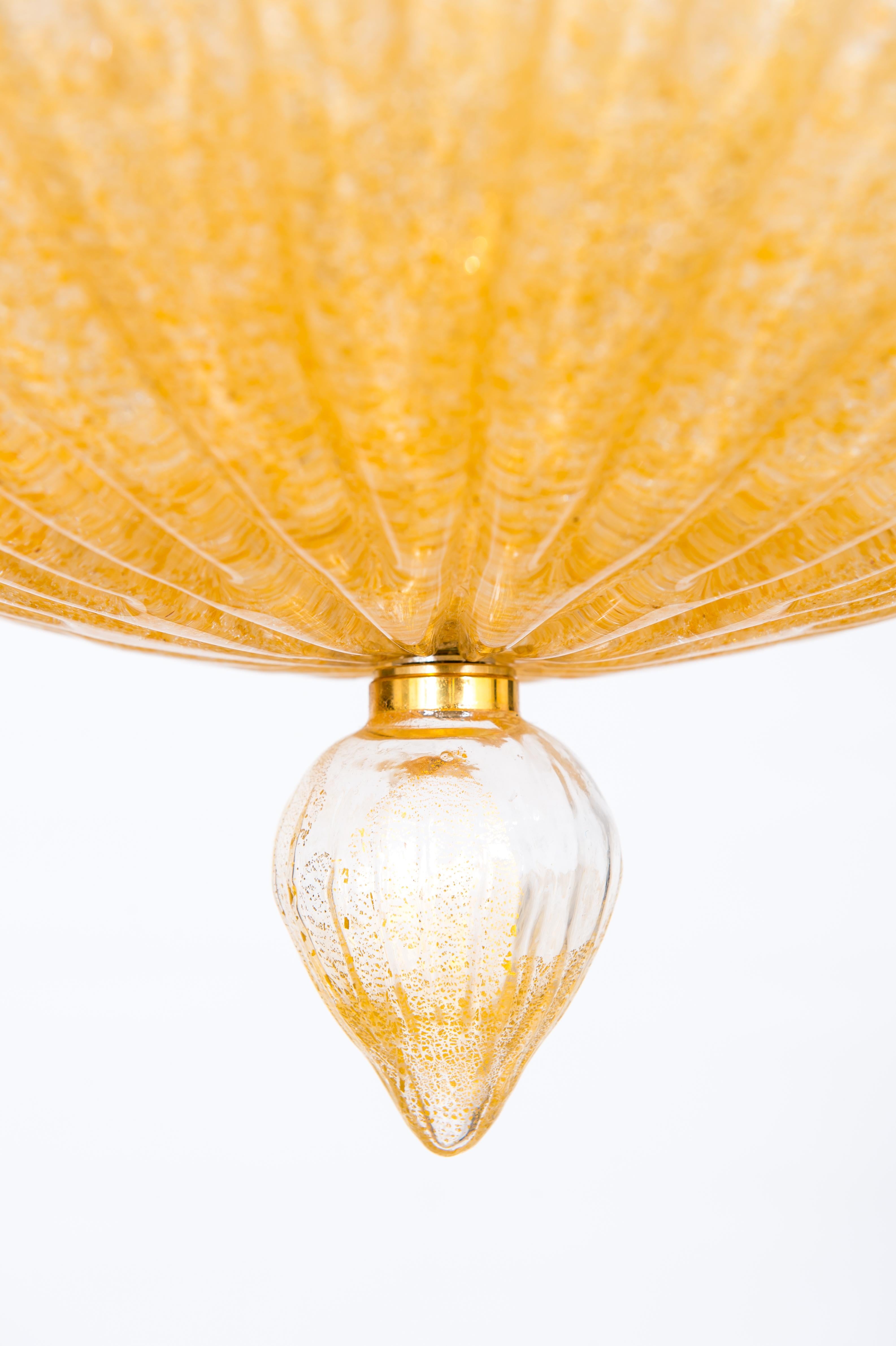 Italian Golden Rays Flush Mount in Sprinkled Amber Blown Murano Glass Venice Italy 1980s For Sale
