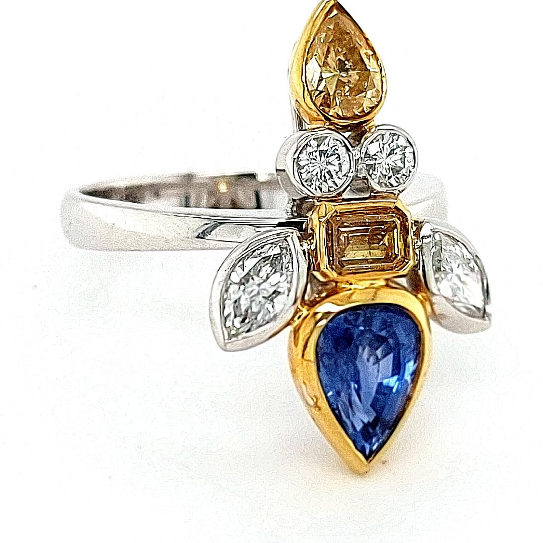 18kt Gold Ring Depicting a Fish, Set with 1.42ct Diamonds 1.78 Ceylon Sapphires For Sale 7