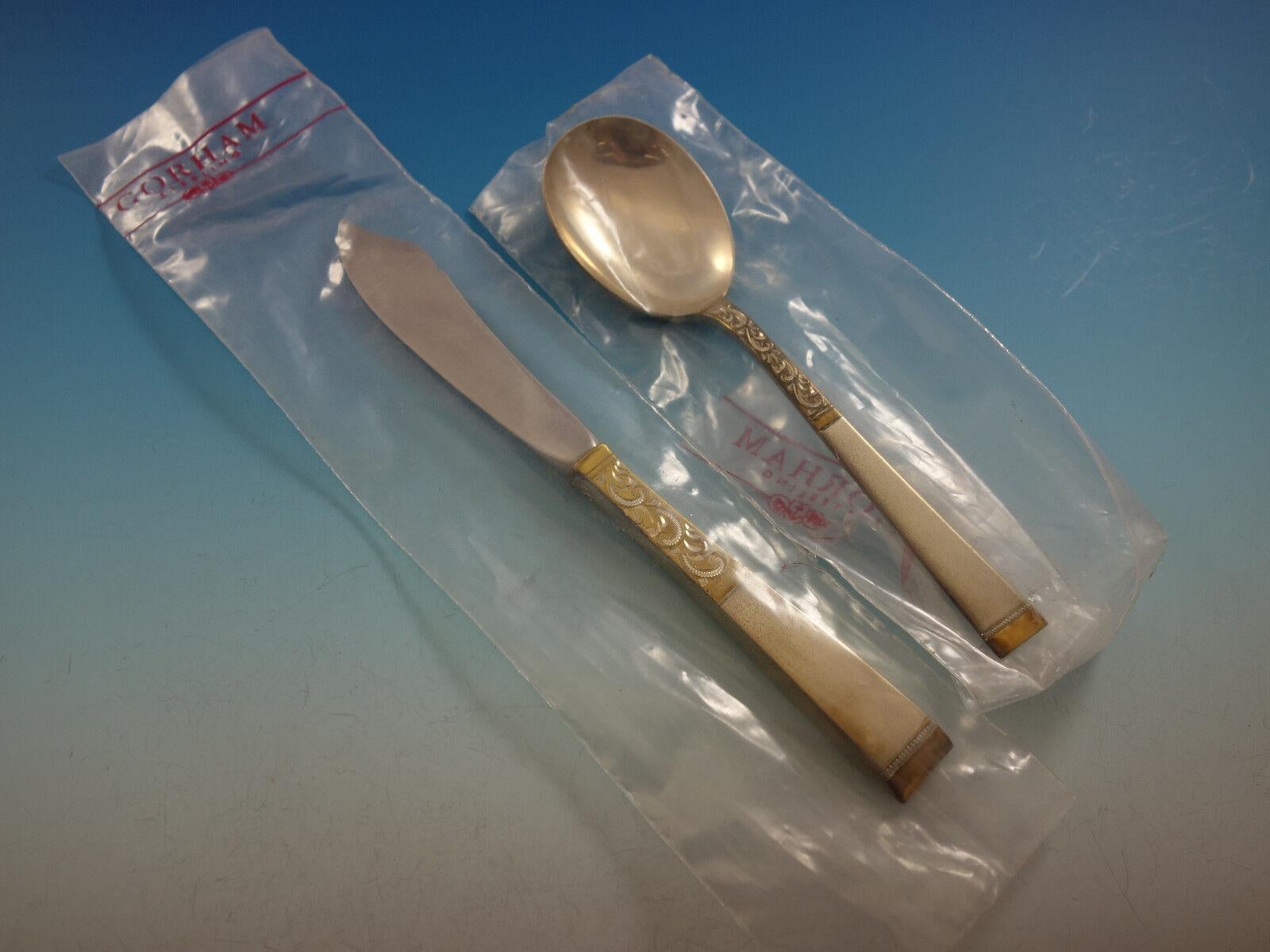 Golden Scroll by Gorham Sterling Silver Flatware Set For 10 Service 47 Pieces In Excellent Condition For Sale In Big Bend, WI