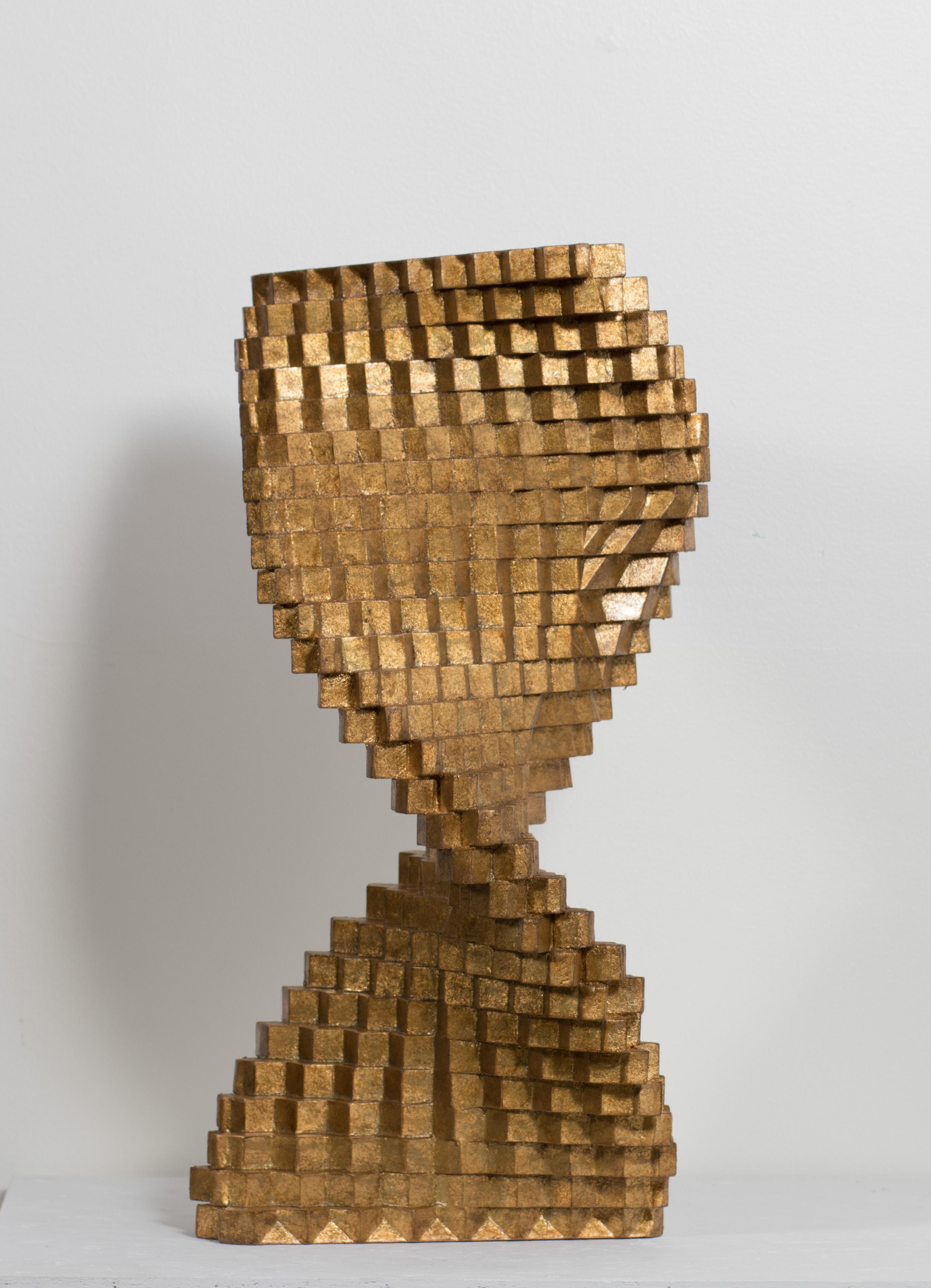 Golden Sculpture Brazilian Art Design In Excellent Condition For Sale In New York, NY