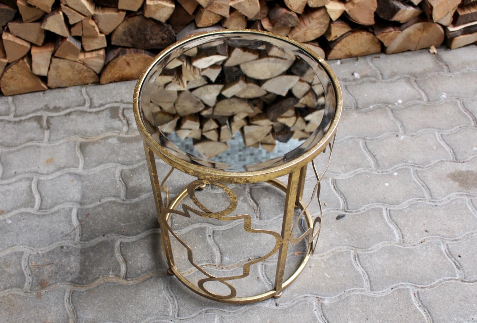 Modern Vintage Sculptural Golden Side Table Column Mirror Glass Top Italy 1980s For Sale 3