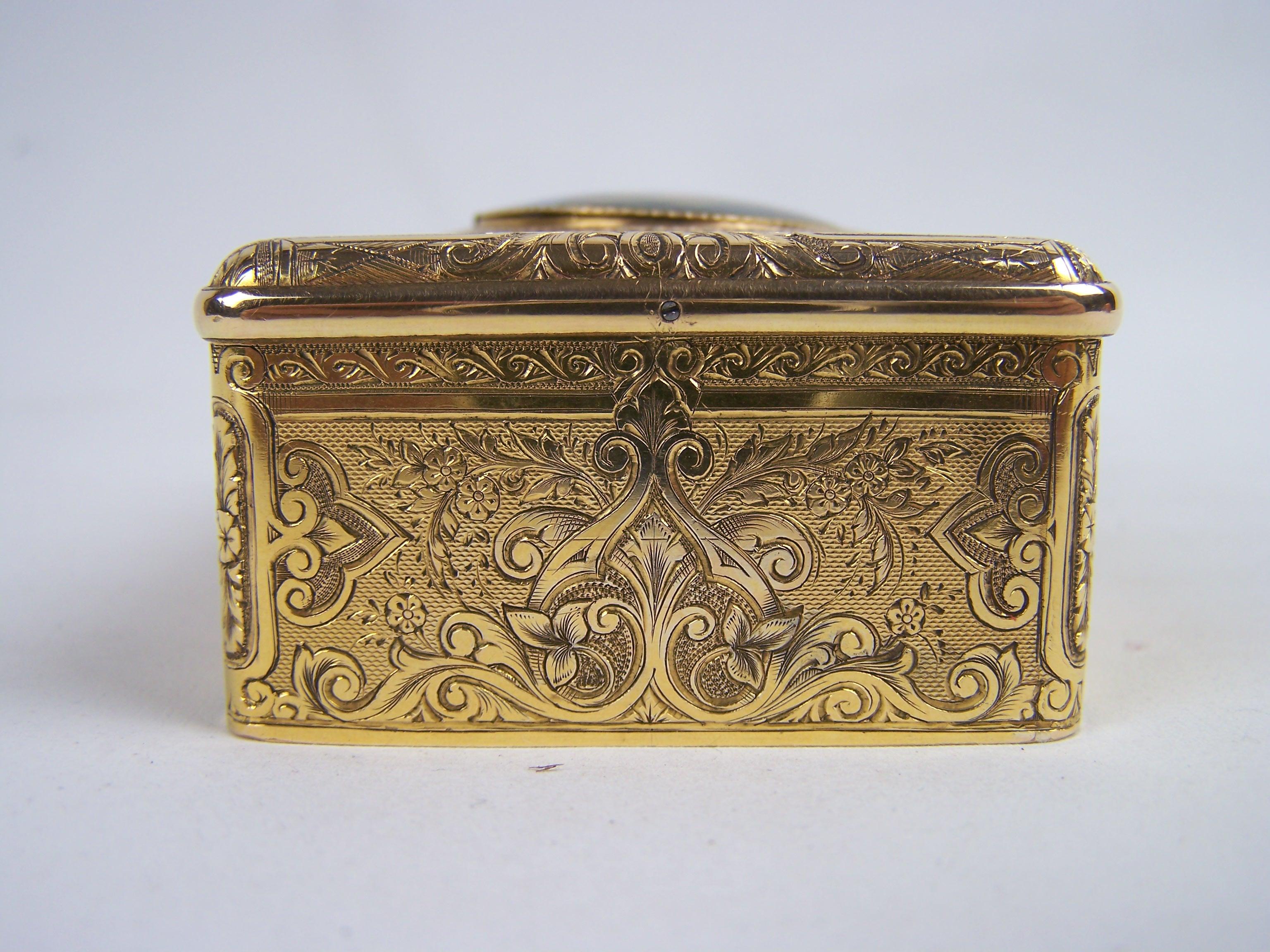19th Century Golden Singing bird box by Charles Bruguier with enameled  lid For Sale