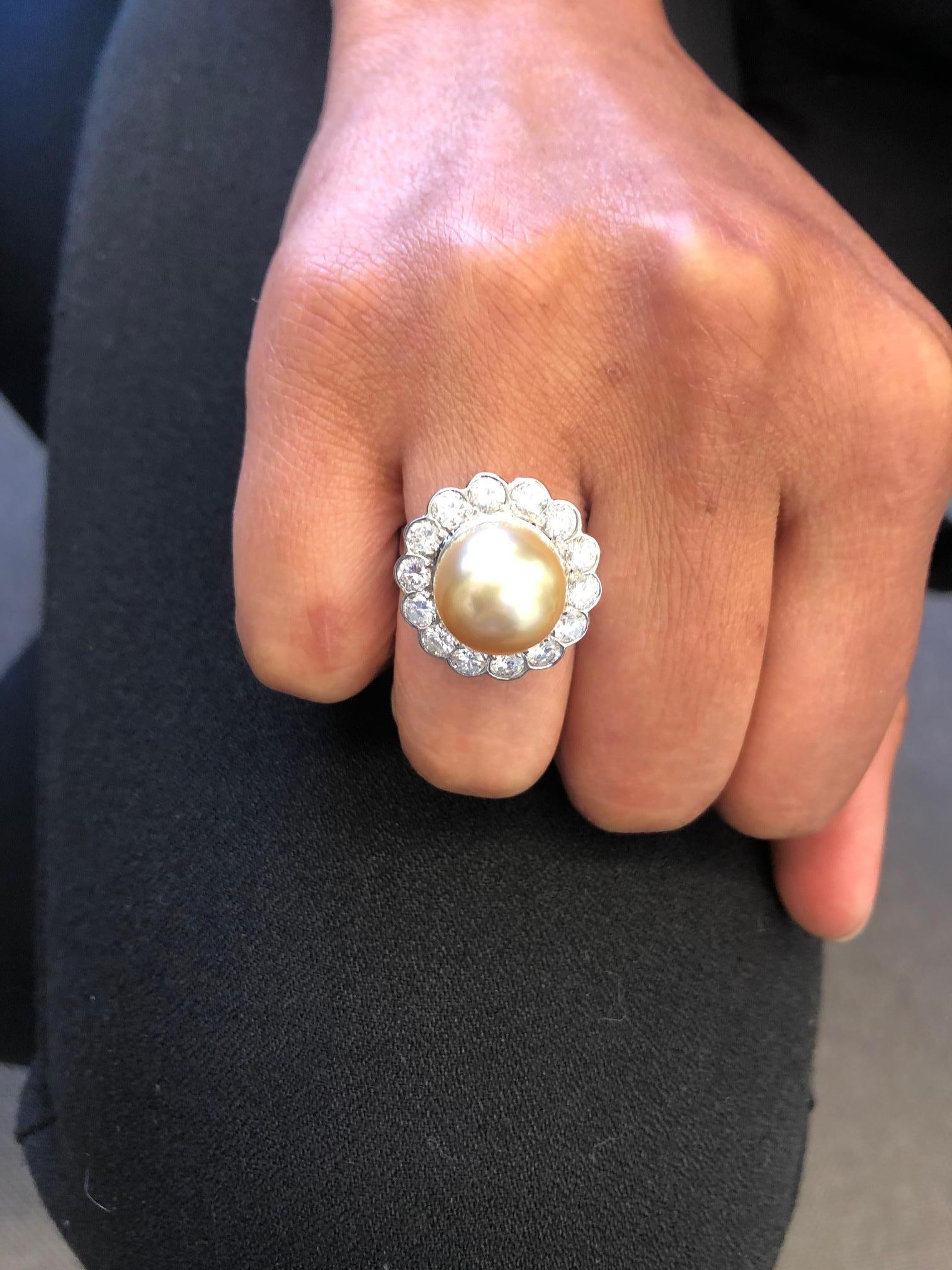 Golden South Sea Cultured Pearl and Diamond 14 Karat White Gold Ring For Sale 5