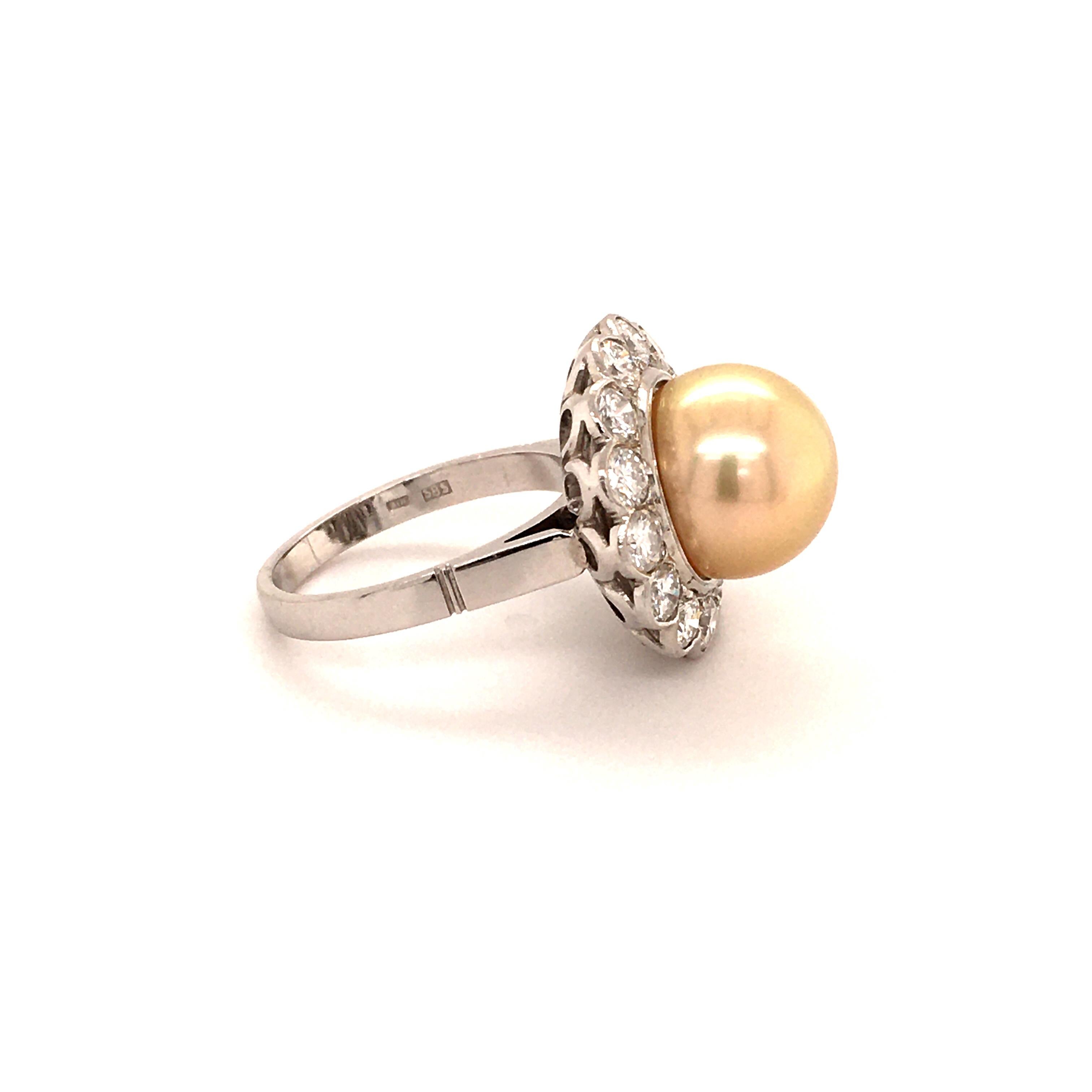 Round Cut Golden South Sea Cultured Pearl and Diamond 14 Karat White Gold Ring For Sale