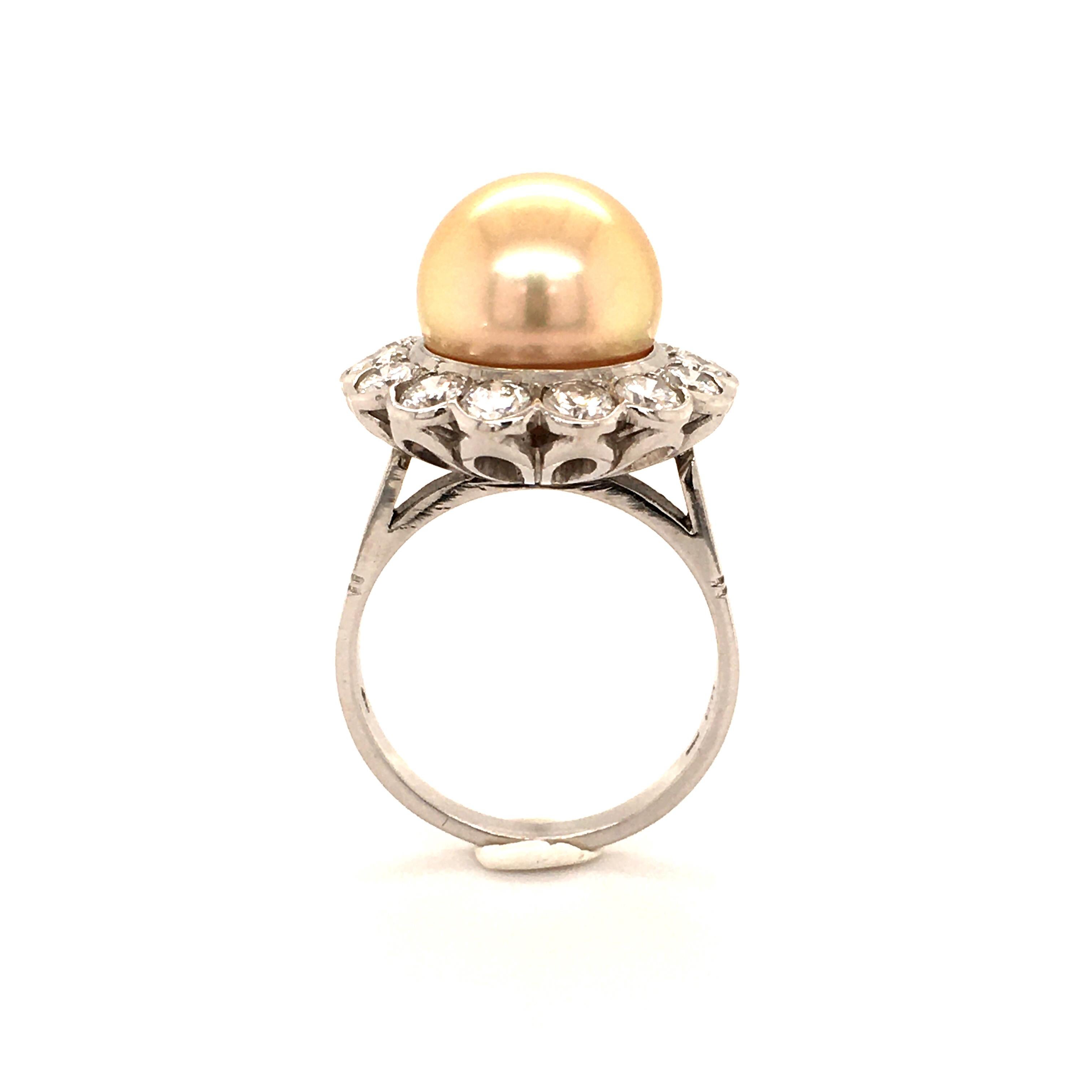 Golden South Sea Cultured Pearl and Diamond 14 Karat White Gold Ring For Sale 1