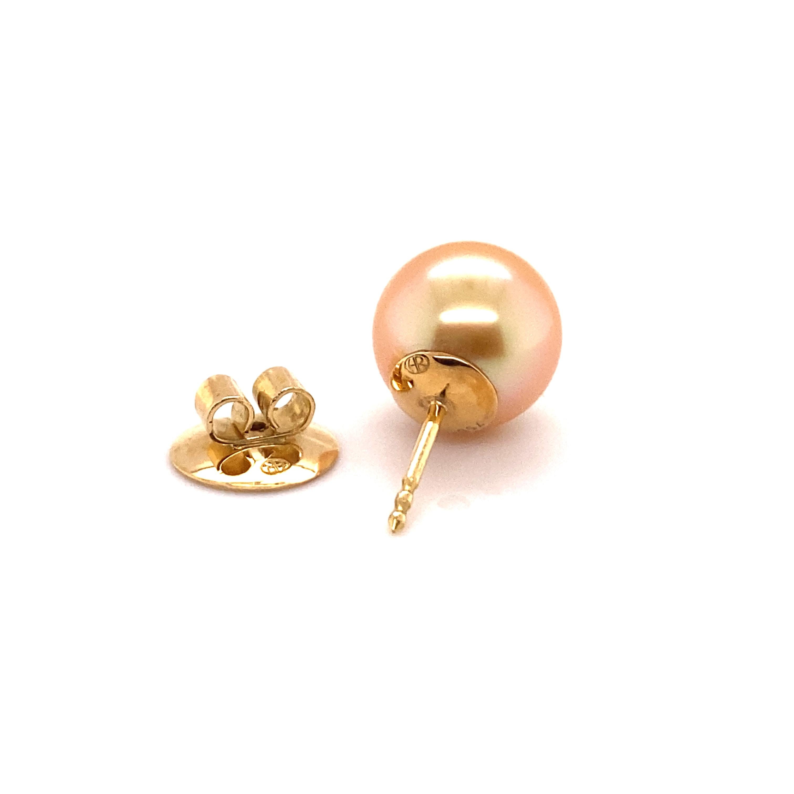 Clous d'oreilles en or jaune 18 carats avec perles de culture des mers du Sud dorées Unisexe en vente