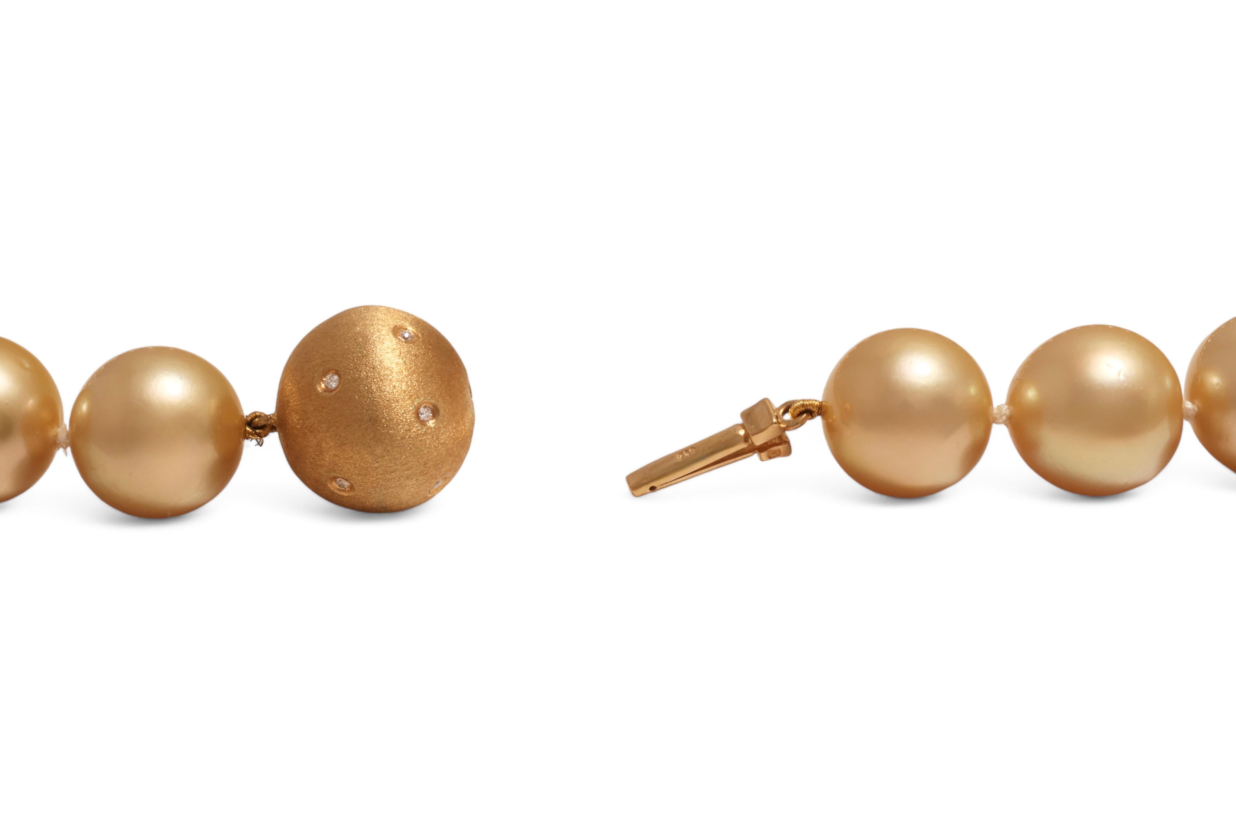 Goldene Südseeperlen, 18 kt Goldschloss-Diamanten mit Südseeperlen, 13-15,5 mm 7