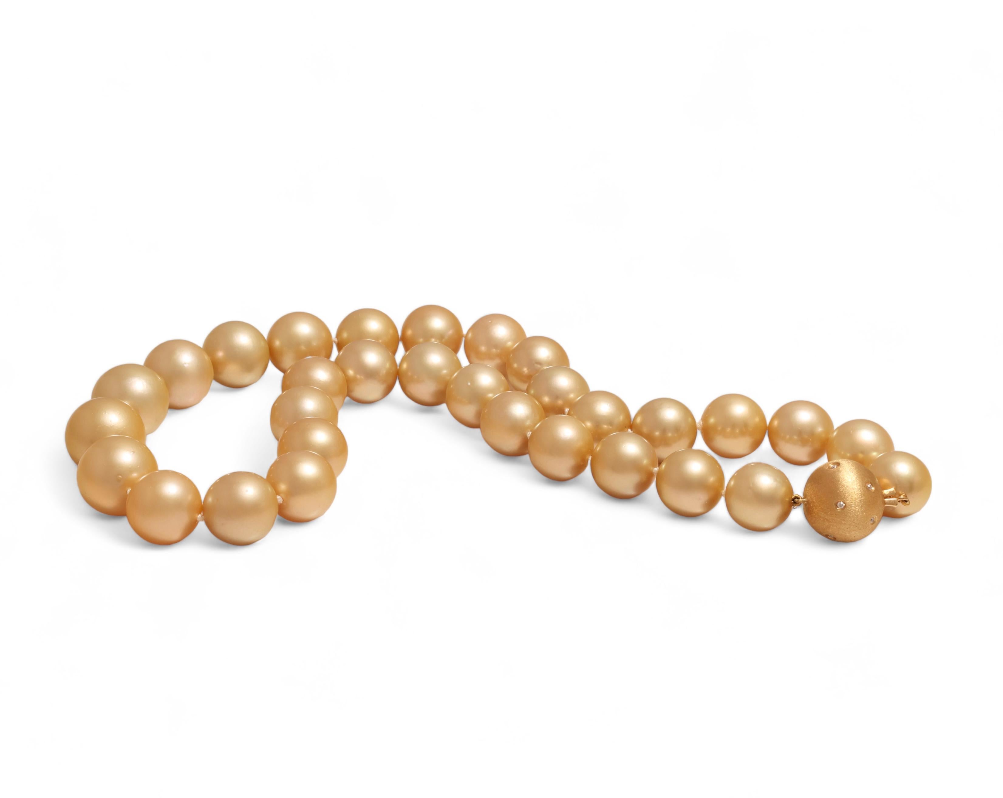 Goldene Südseeperlen, 18 kt Goldschloss-Diamanten mit Südseeperlen, 13-15,5 mm für Damen oder Herren