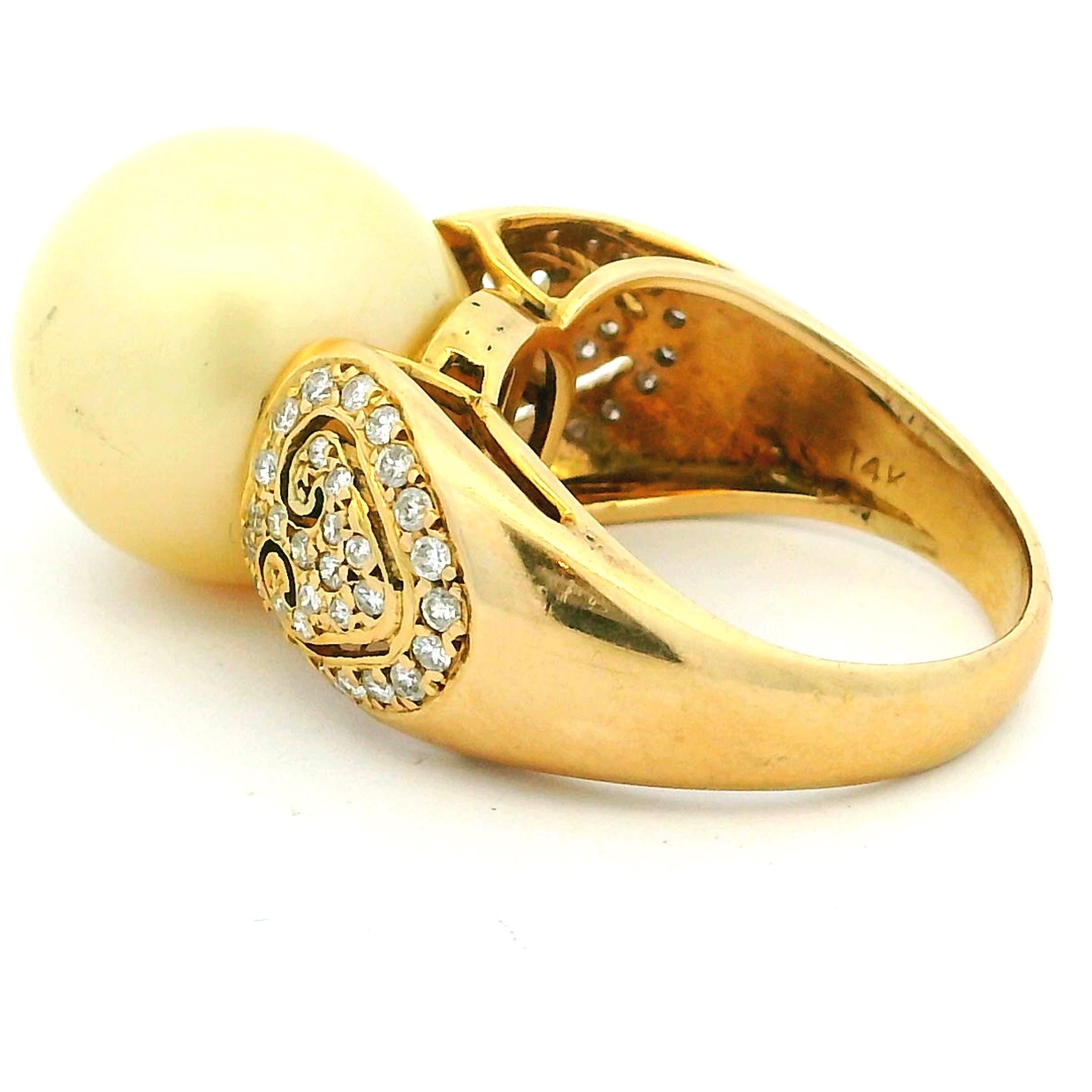 Bague en or 14 carats ornée d'une perle des mers du Sud et d'un motif de cœur en diamant, années 1980 en vente 7