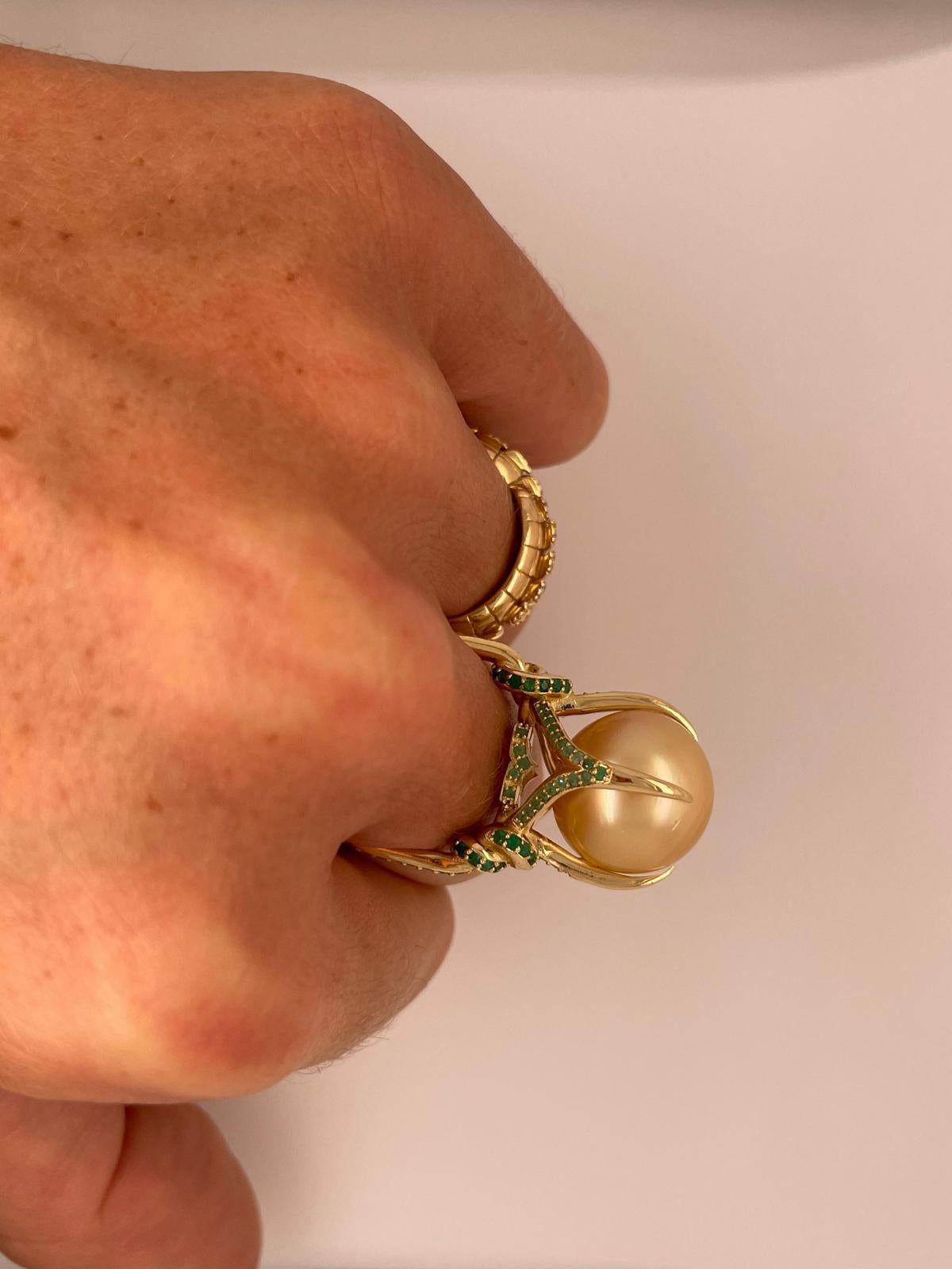 For Sale:  Golden South Sea Pearl and Emerald ring in 18ct yellow gold 12