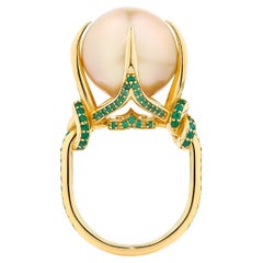 Golden South Sea Pearl and Emerald ring in 18ct yellow gold