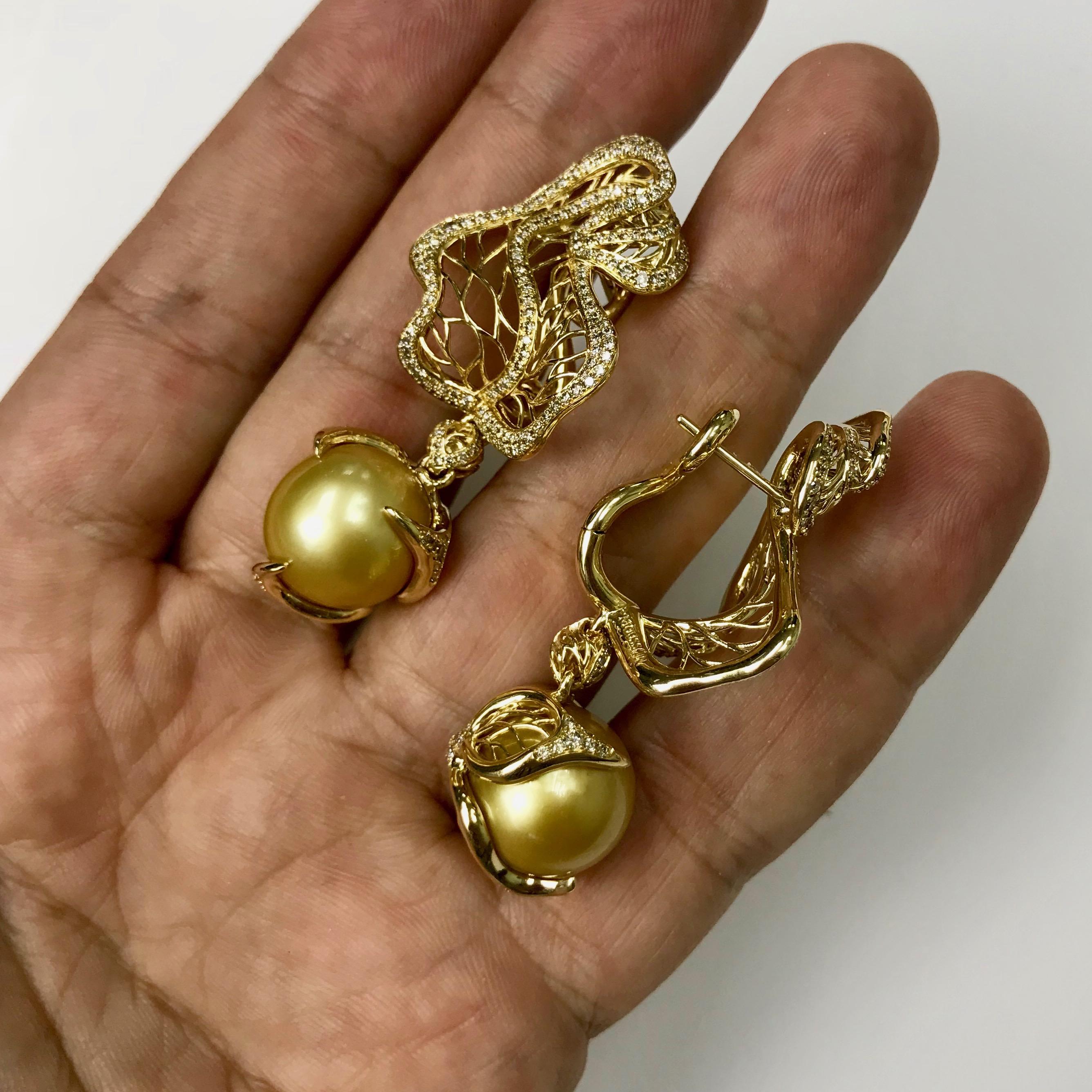 Contemporary Golden South Sea Pearl Brown Diamond 18 Karat Yellow Gold Winter Cherry Earrings For Sale