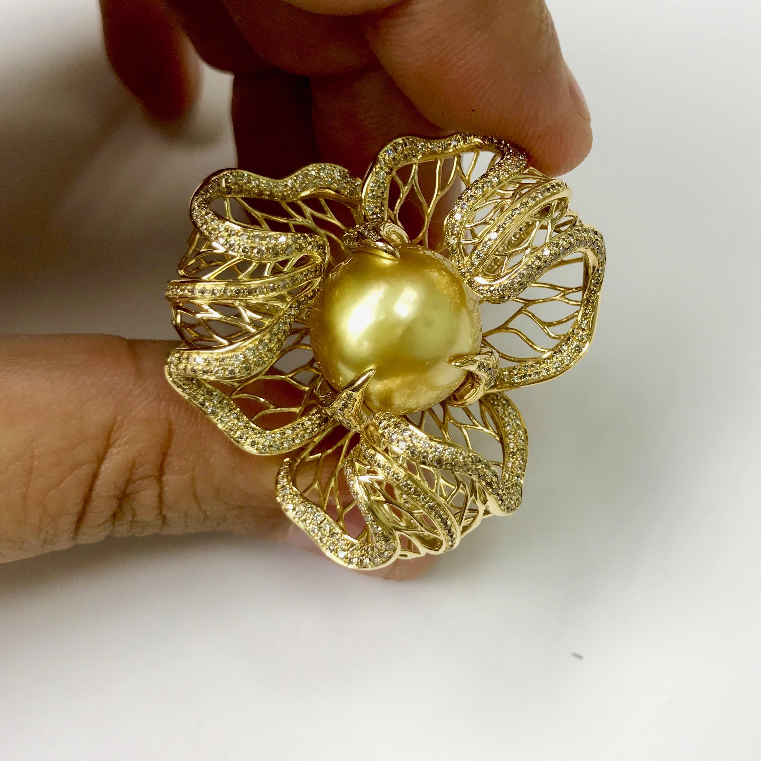 Golden South Sea Pearl Brown Diamond 18 Karat Yellow Winter Cherry Ring For Sale 2