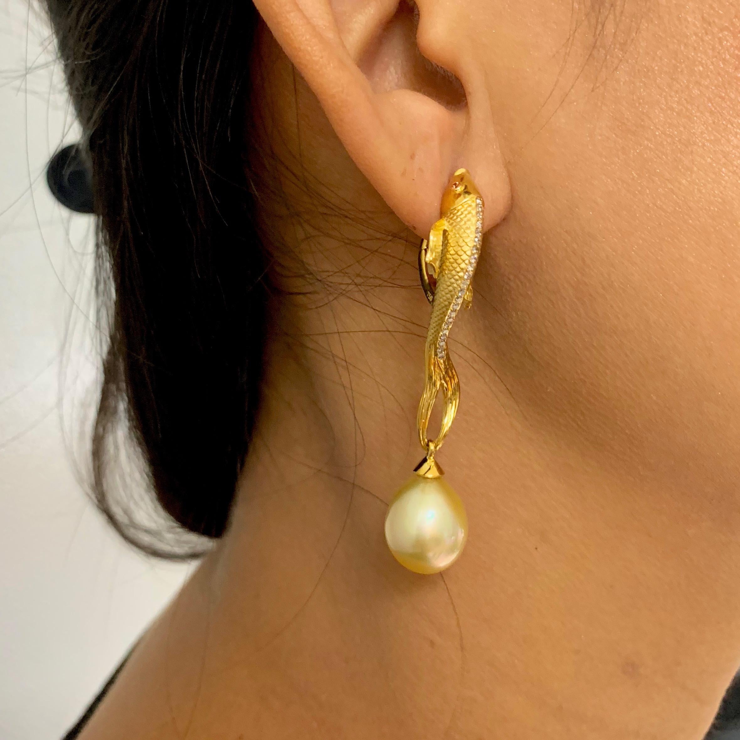 Round Cut Golden South Sea Pearl Brown Diamonds Fish Earrings For Sale