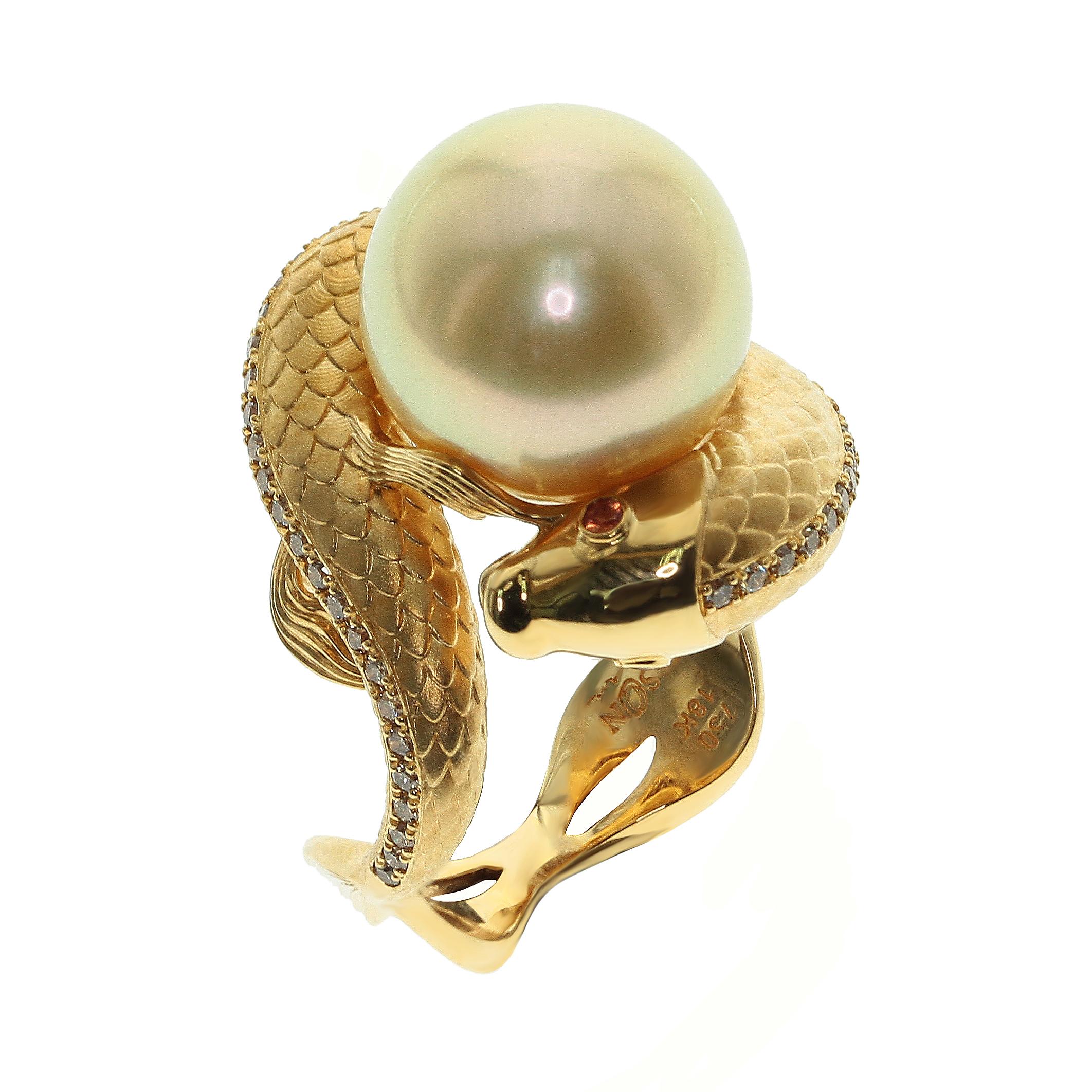 Golden South Sea Pearl Brown Diamonds Two Fish Ring

Did you see the sunlight playing on the scales of the fish? The combination of Champagne Diamonds together with the Golden Pearls are stunning. All over the world fish symbolised abundance,