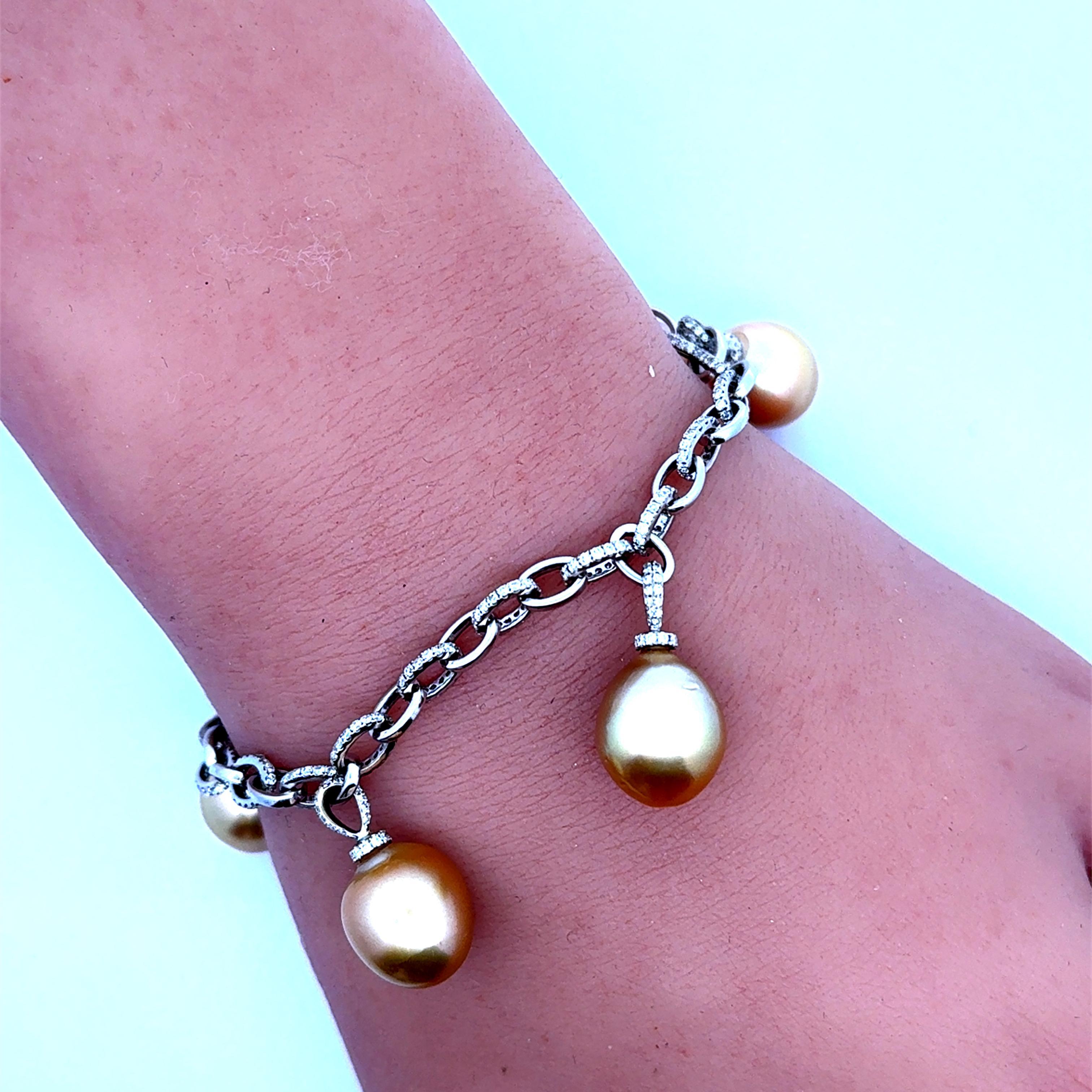 Taglio a sfera Bracciale d'oro con perle dei mari del sud e diamanti in oro bianco 14 carati in vendita