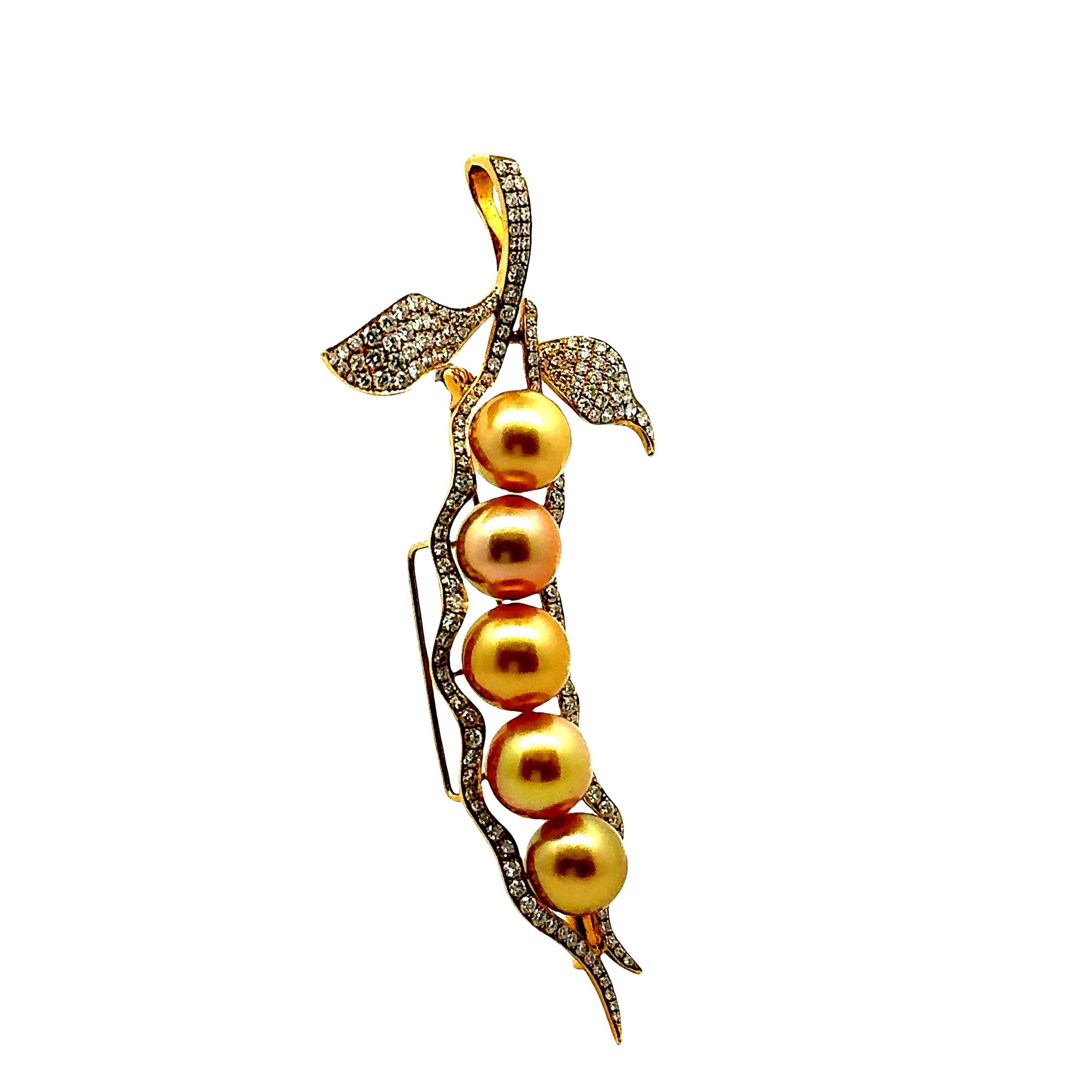 Broche-pendentif en or jaune 18K avec diamant et perle des mers du Sud dorée Pour femmes en vente