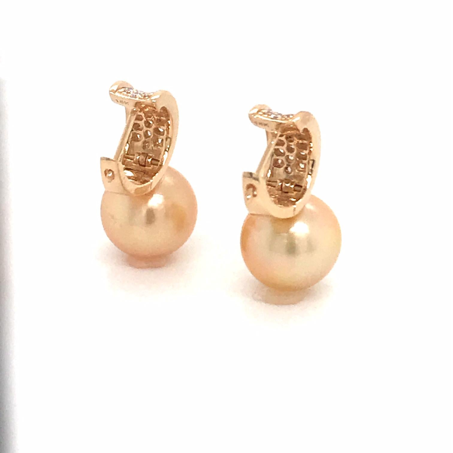 Golden South Sea Pearl Diamond Bar Drop Earrings 0.43 Carat 18 Karat Yellow Gold For Sale 3