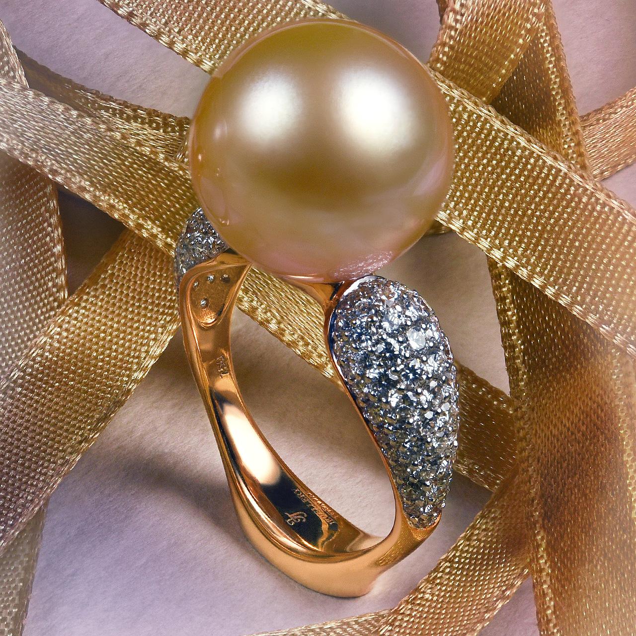 Round Cut Golden South Sea Pearl Diamond Cocktail Ring For Sale