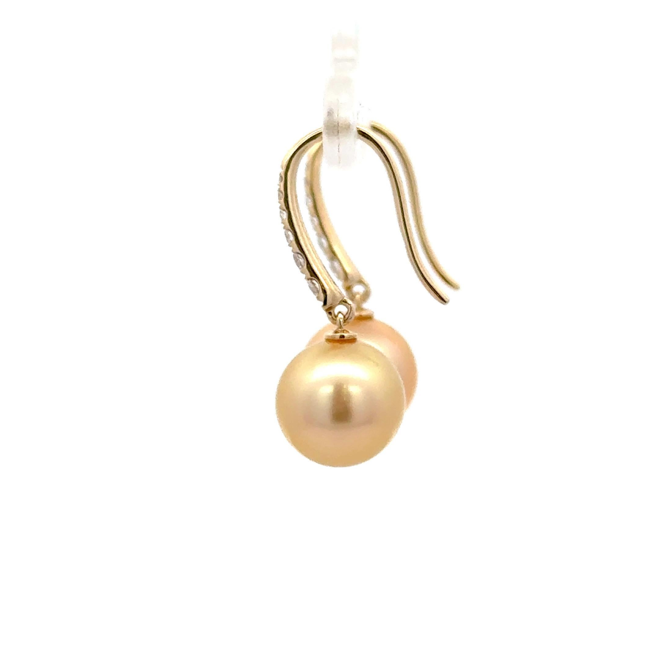 Round Cut Golden South Sea Pearl Diamond Drop Earrings 0.30 Carats 10-11 MM 14KT Gold For Sale