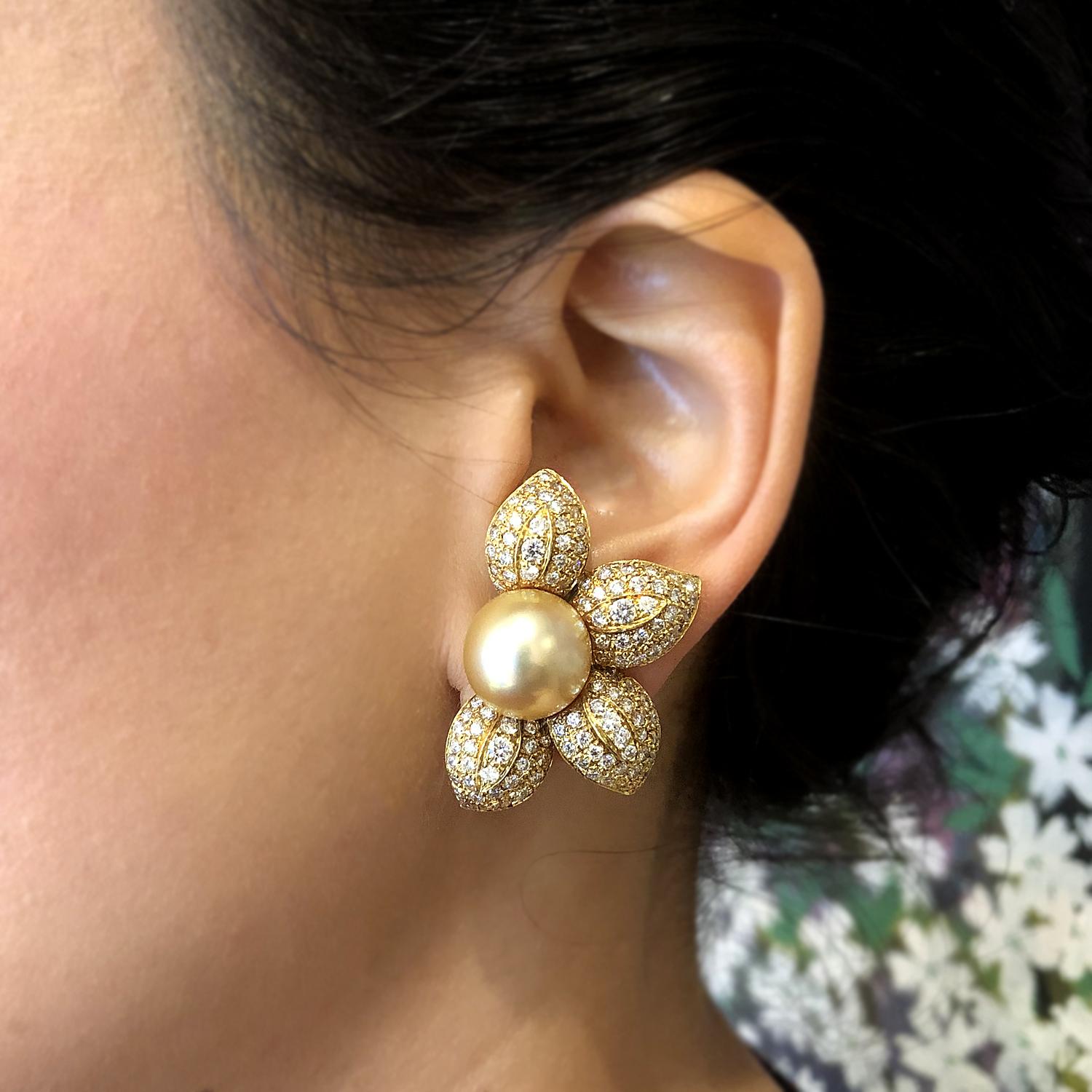 Estate Golden South Sea Pearl Diamond Sunflower Earrings In Excellent Condition In Beverly Hills, CA