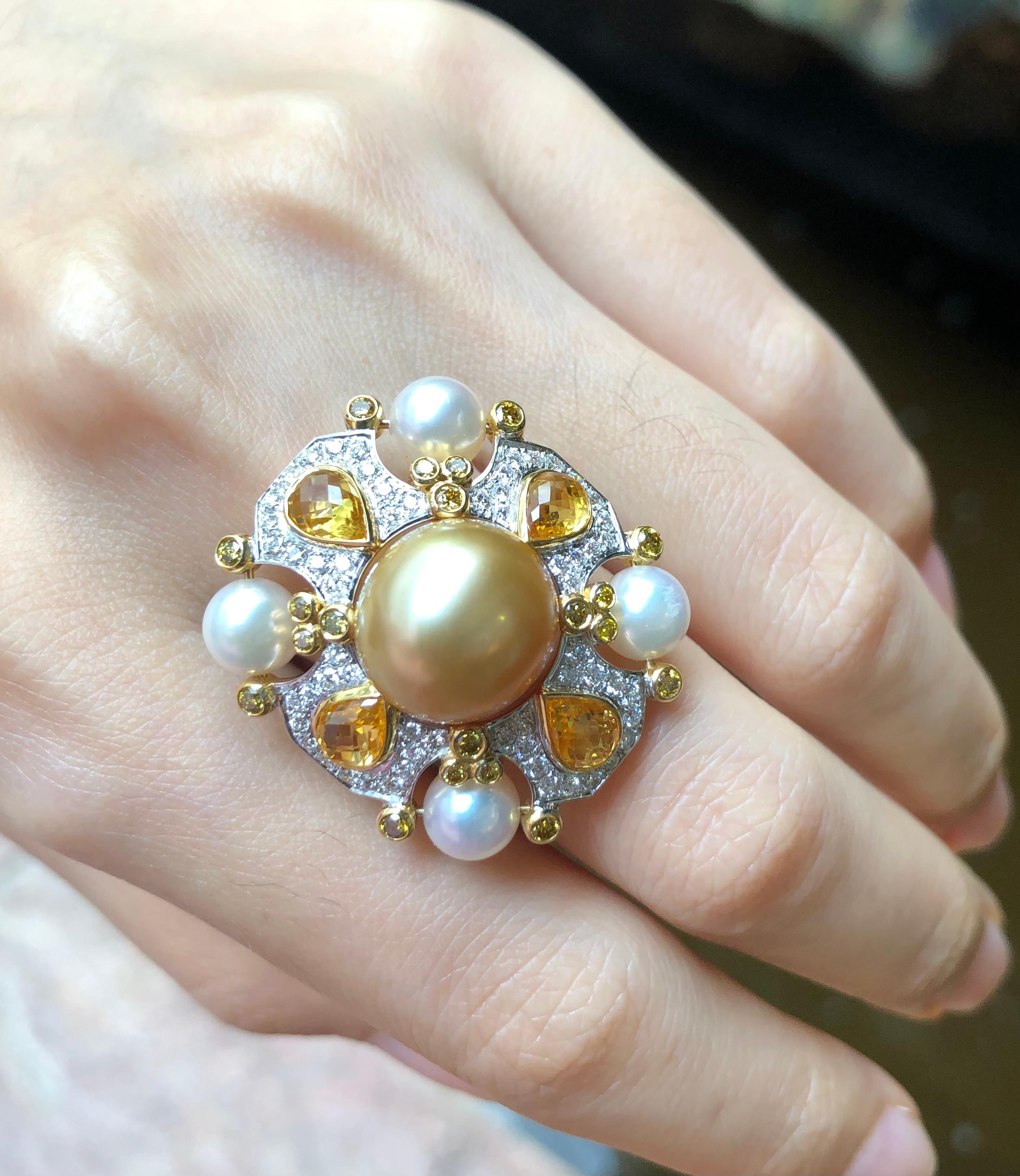 Golden South Sea Pearl, Fresh Water Pearl, Yellow Sapphire Ring in 18k Gold In New Condition For Sale In Bangkok, TH