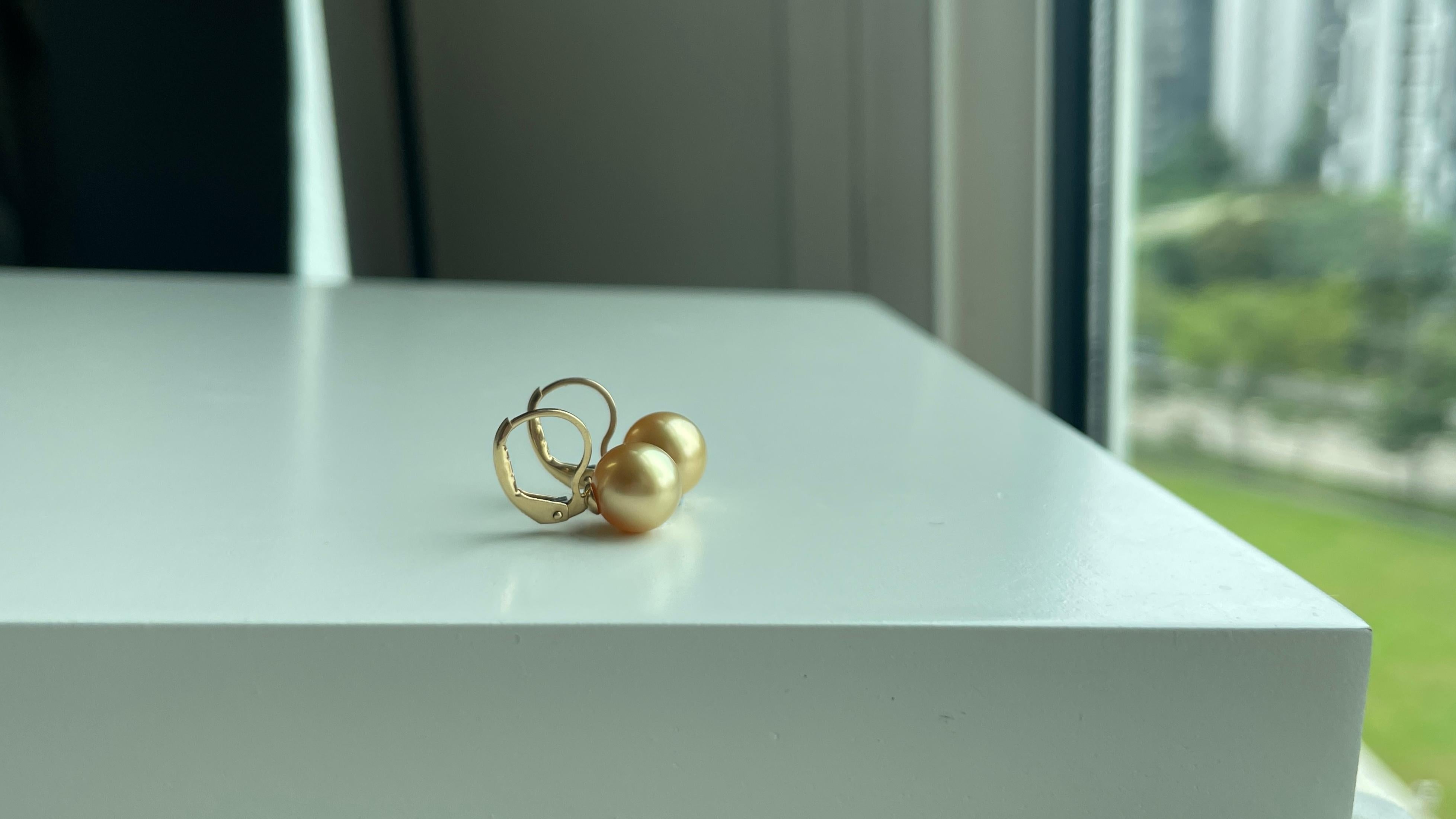 Goldene Südseeperlen Ohrringe in 18k massivem Gold, Perlenohrringe im Angebot 2
