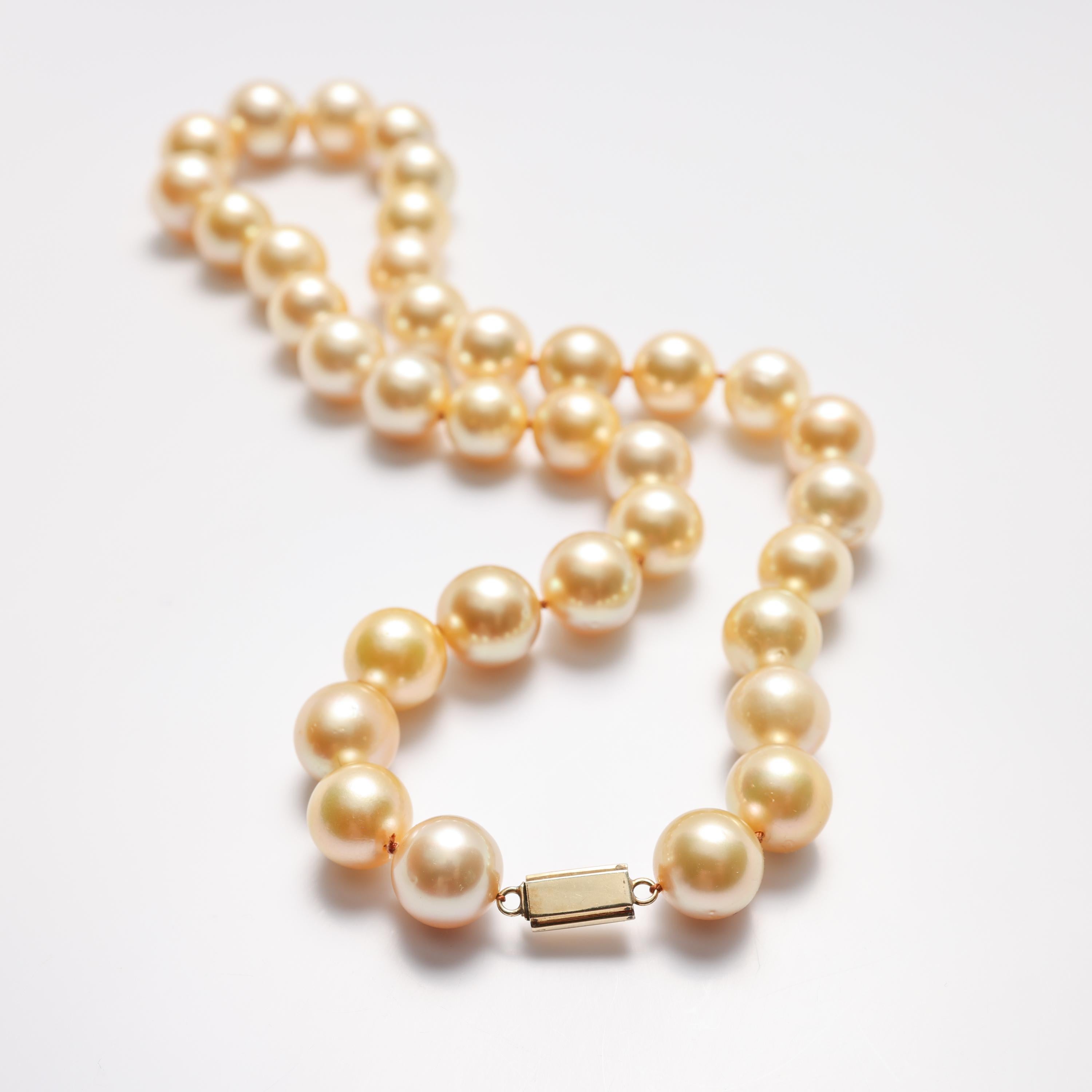 Goldene Südseeperlen-Halskette im Zustand „Neu“ im Angebot in Southbury, CT