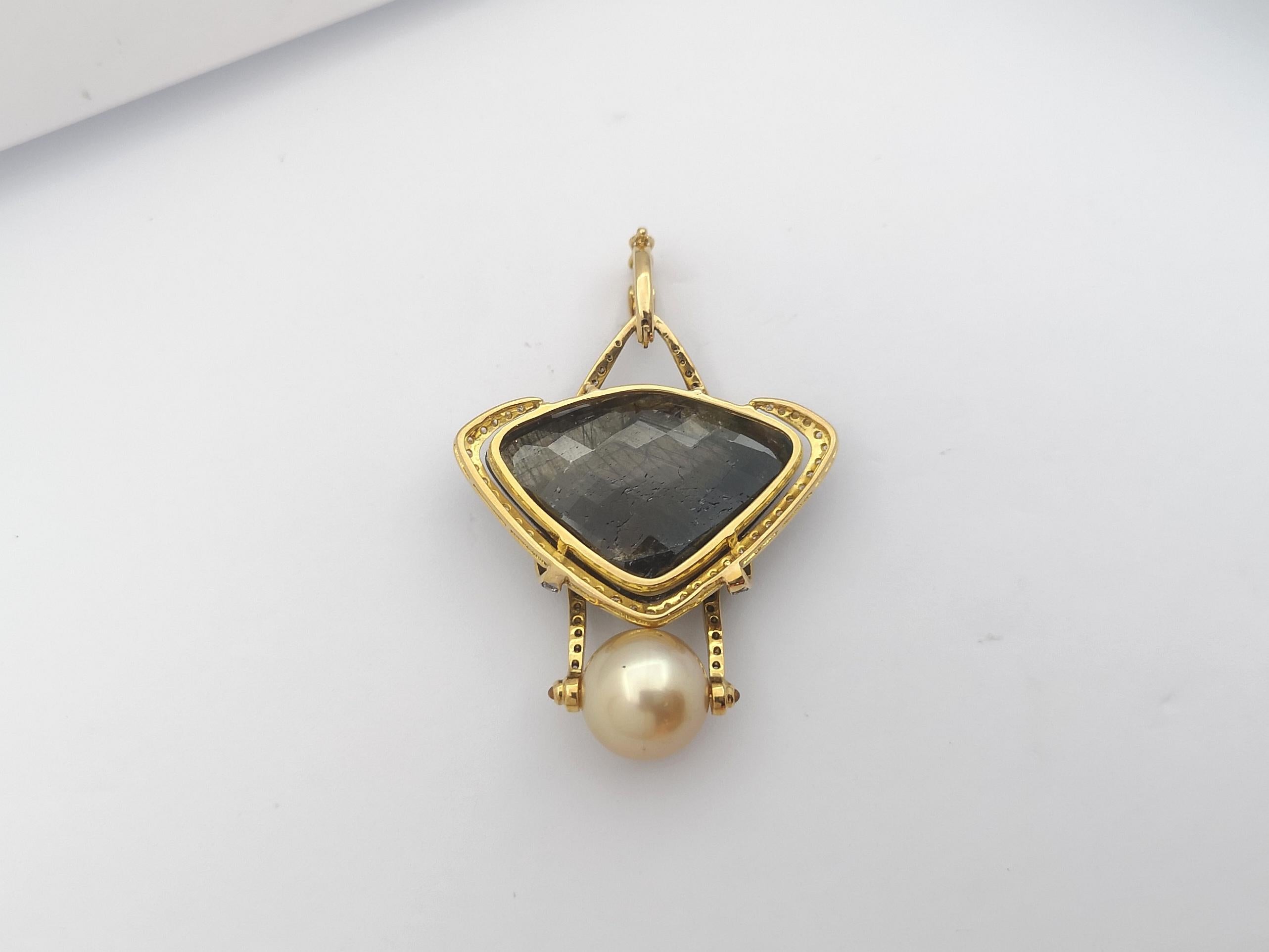 Golden South Sea Pearl, Rough Sapphire, Yellow Sapphire Pendant Set in 18K Gold For Sale 2