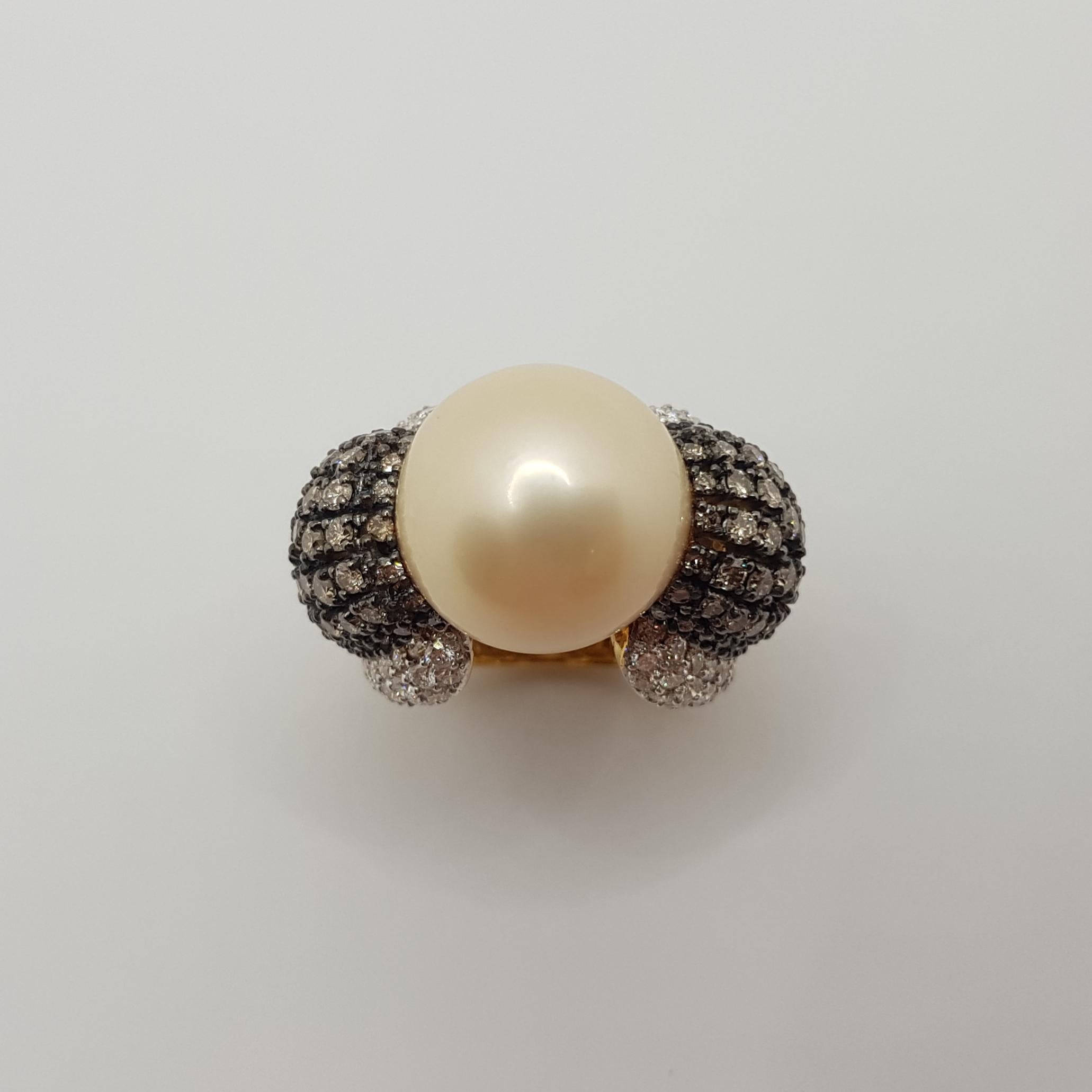 Golden South Sea Pearl with Brown Diamond and Diamond Ring Set in 18 Karat Gold For Sale 4