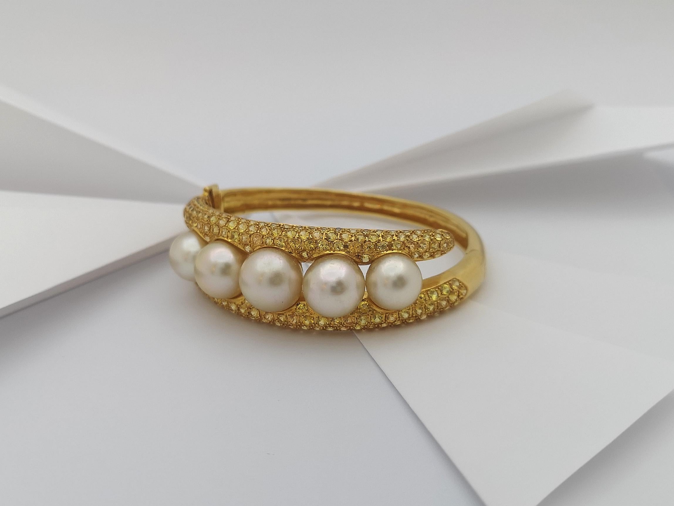 Golden South Sea Pearl with Yellow Sapphire Bangle set in 18 Karat Gold For Sale 4
