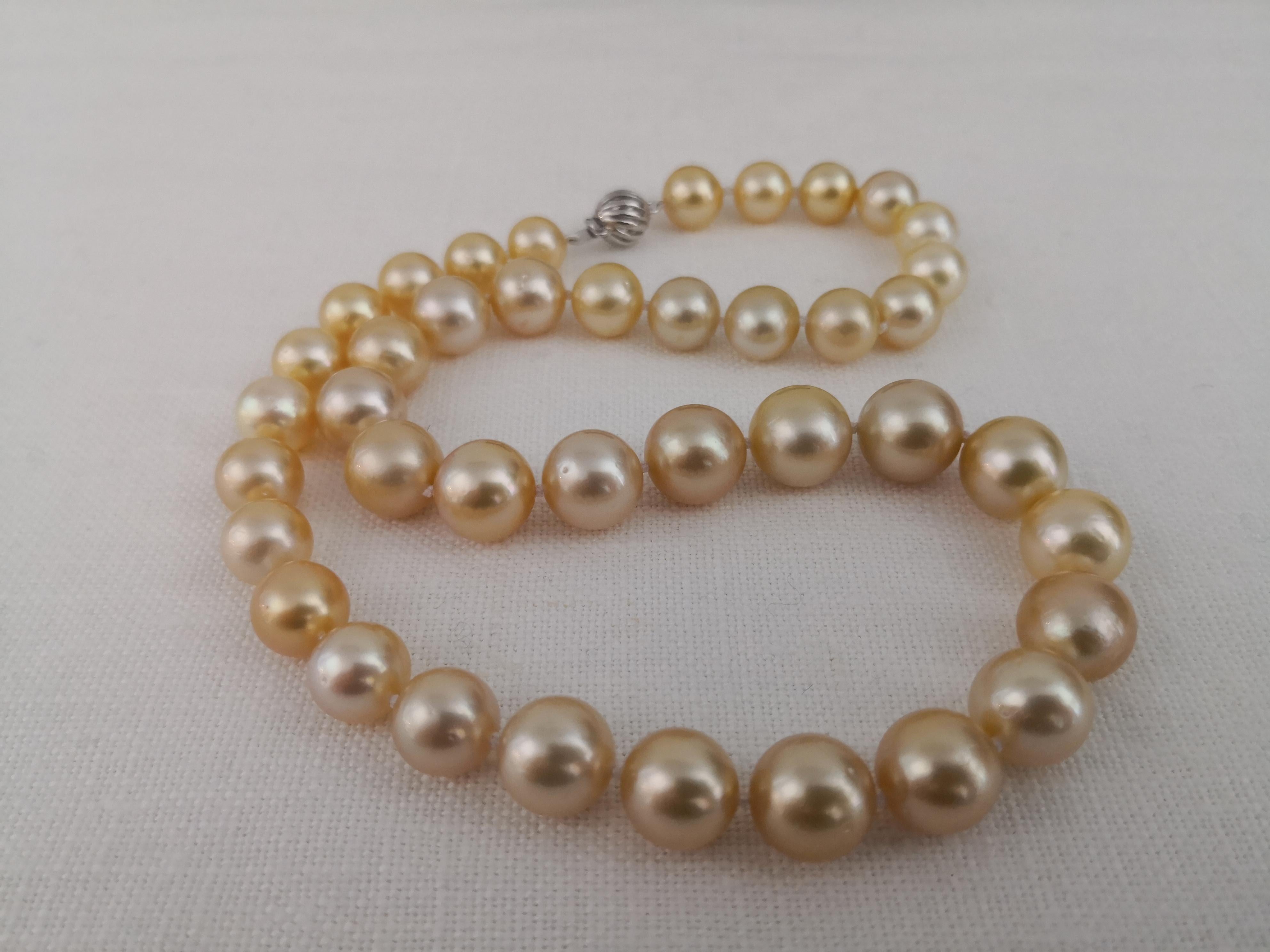 Golden South Sea Pearls Necklace, Round For Sale at 1stDibs