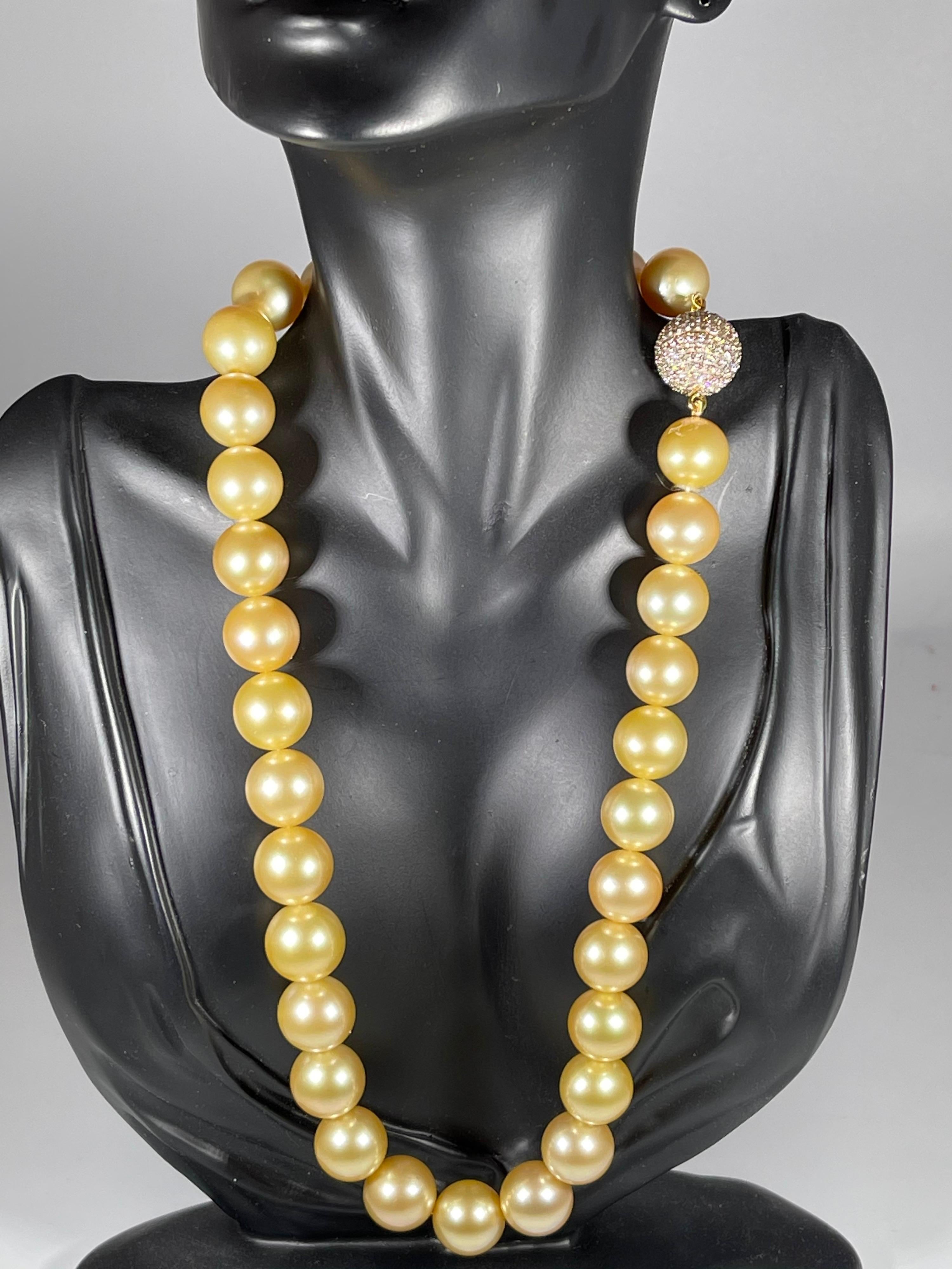 Golden South Sea Pearls Strand Necklace 14 Karat Gold Diamond Ball Clasp 6 ct 5