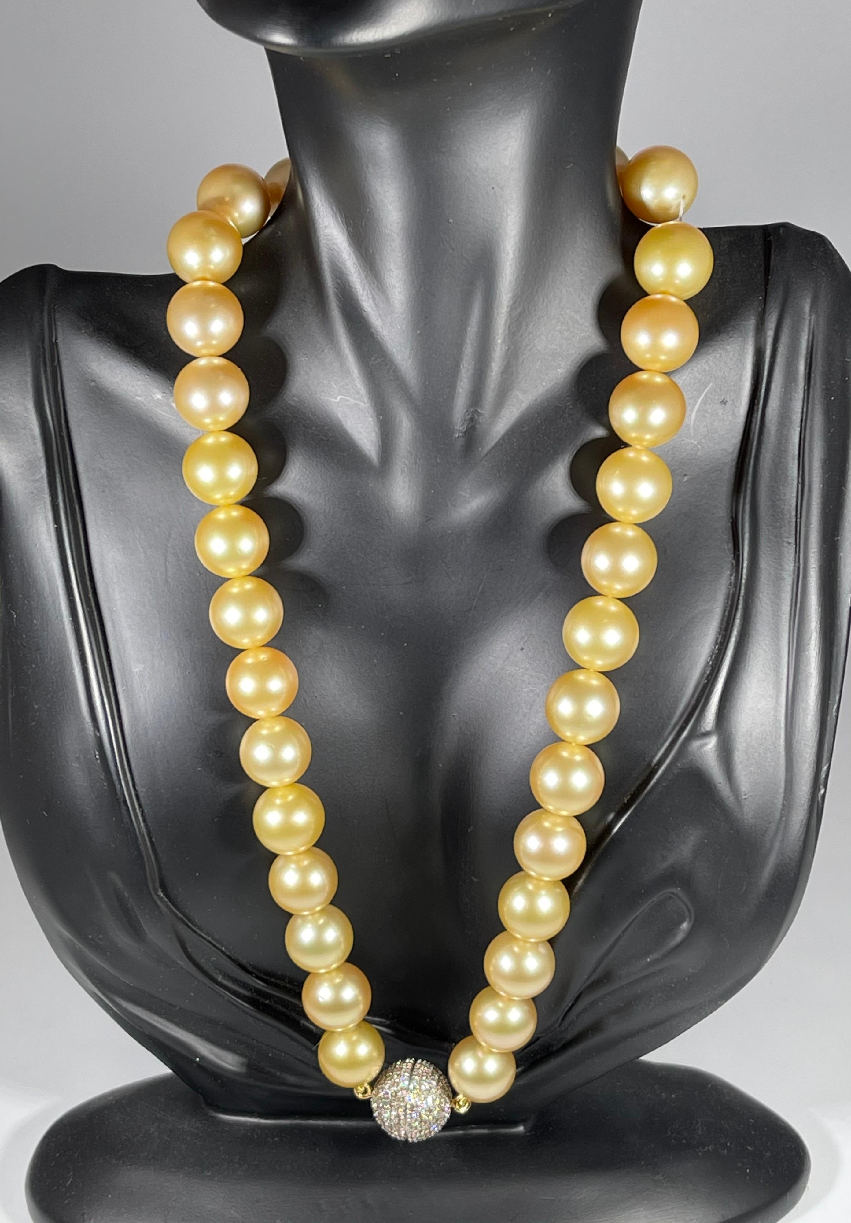 Golden South Sea Pearls Strand Necklace 14 Karat Gold Diamond Ball Clasp 6 ct 7