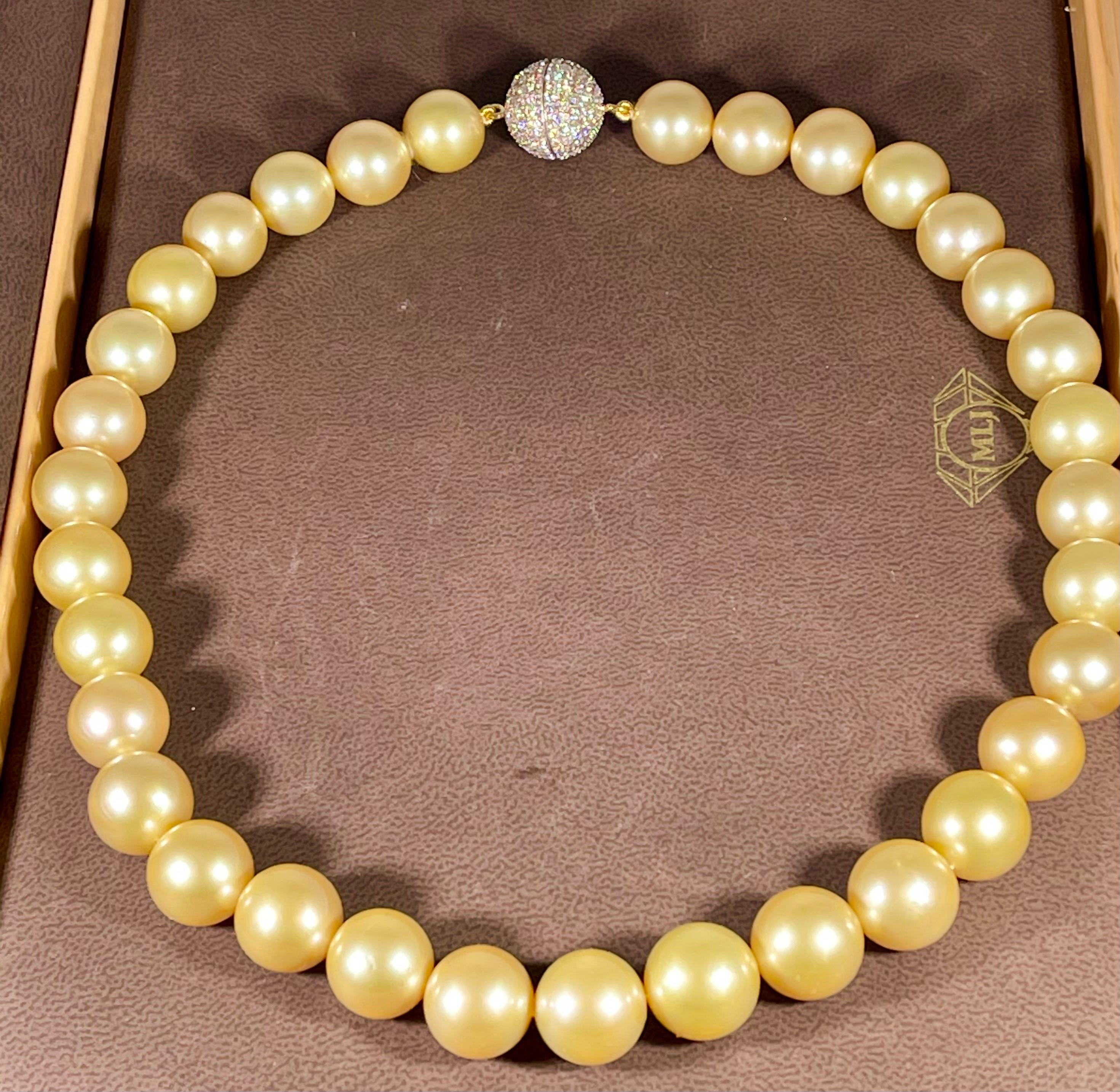 Golden South Sea Pearls Strand Necklace 14 Karat Gold Diamond Ball Clasp 6 ct 1