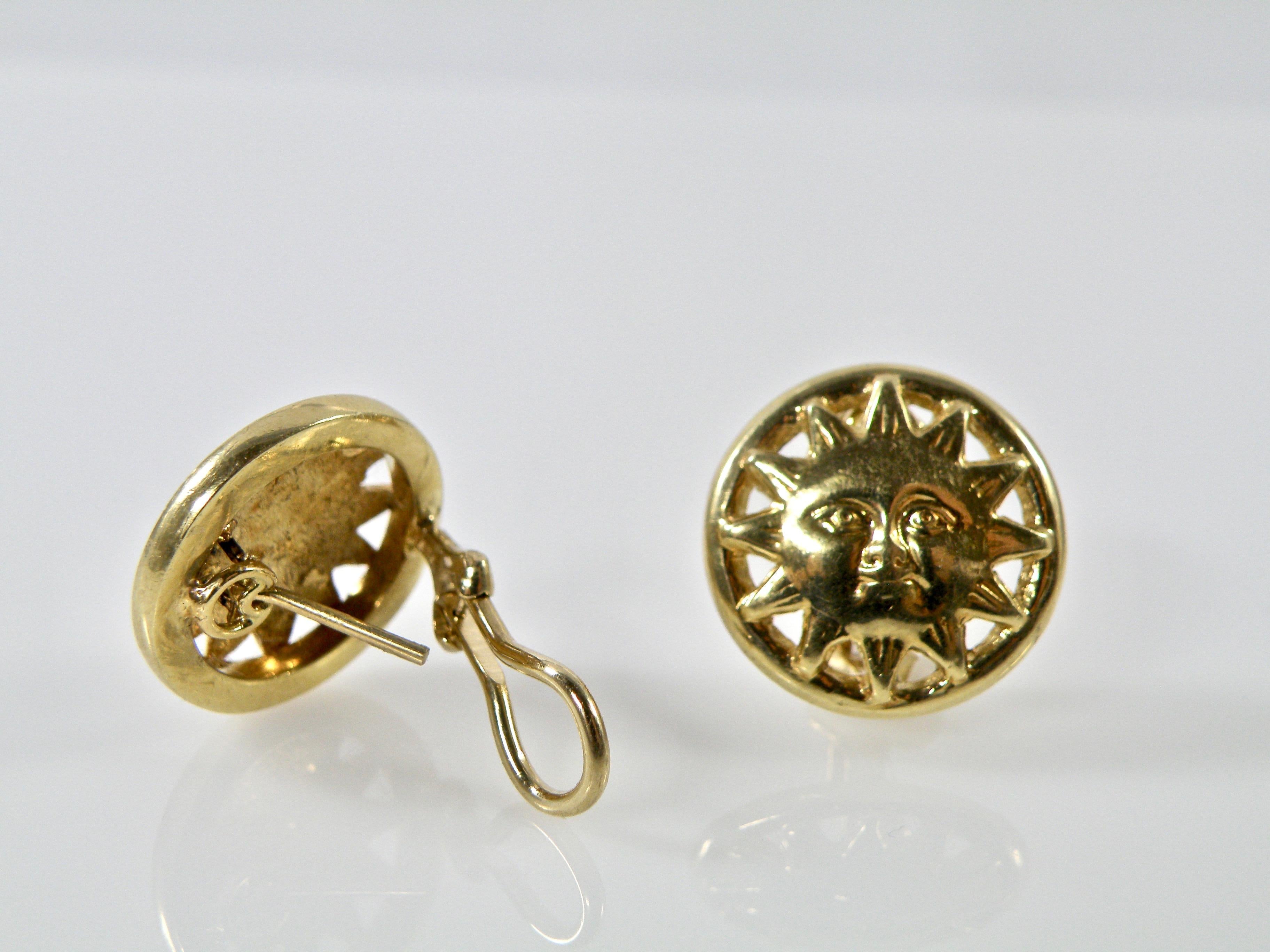 Golden Sun Earrings In New Condition In Cohasset, MA