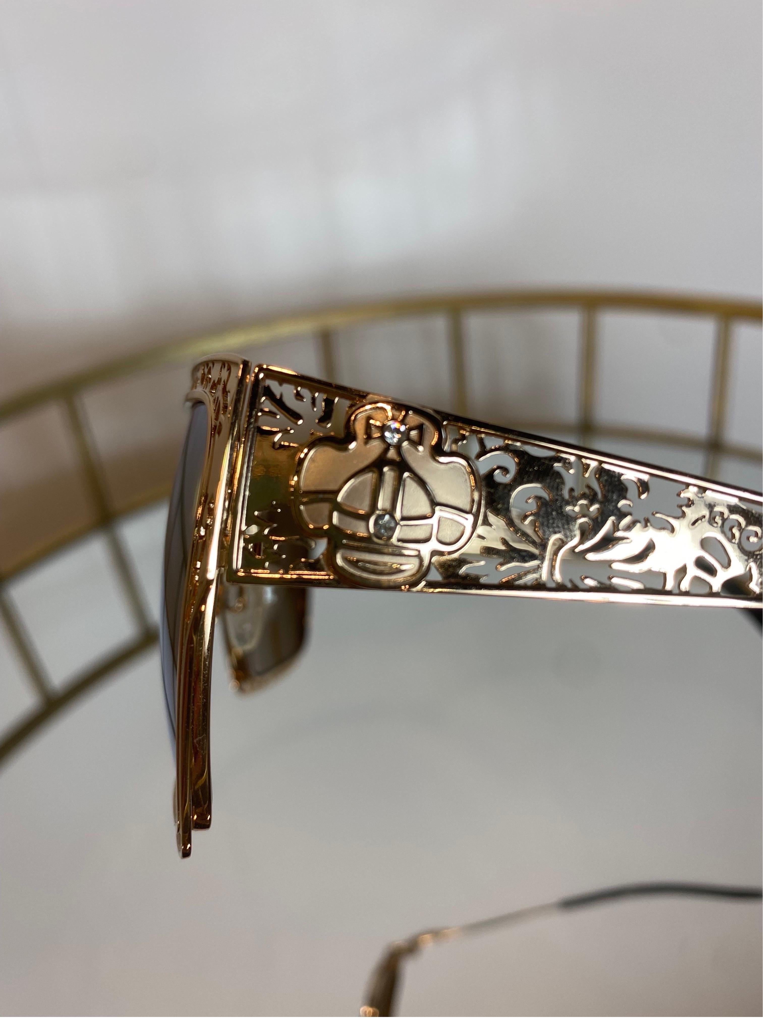 Golden sunglasses Vivienne Westwood In Excellent Condition For Sale In Carnate, IT