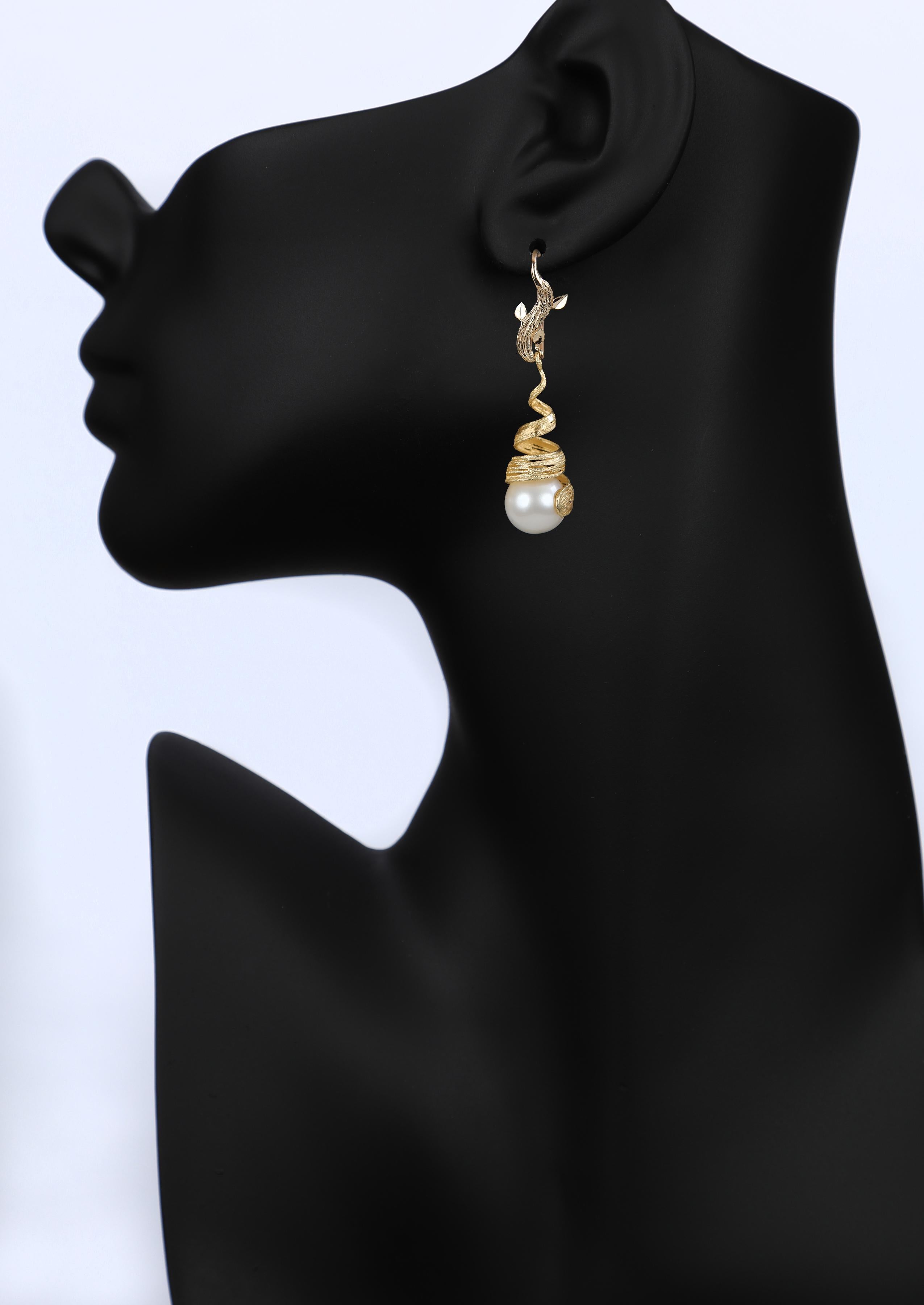White Orchid Studio Golden Swirls Pearl Gold Earrings  In New Condition In Athens, GA
