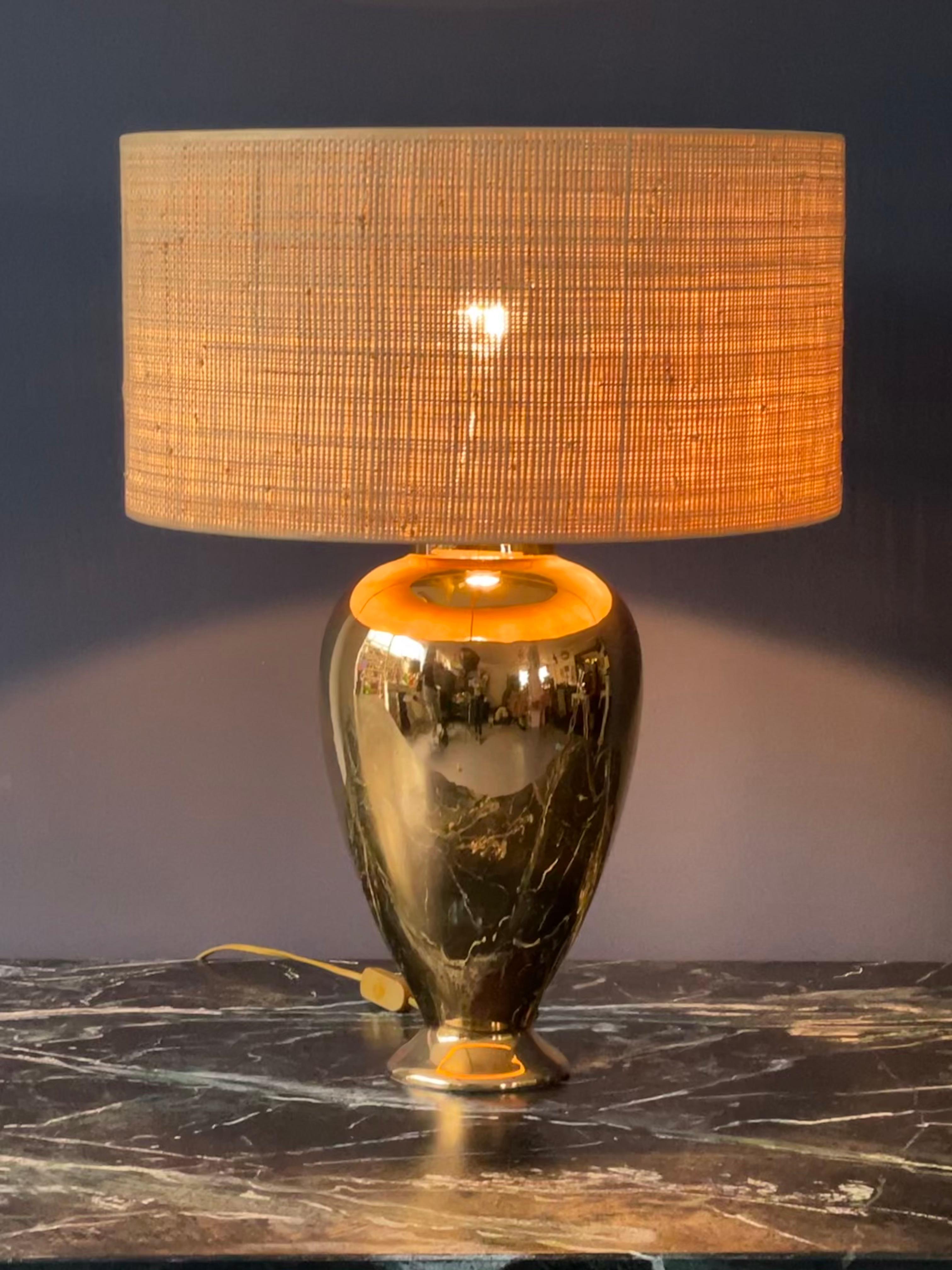 Golden table lamp For Sale 6