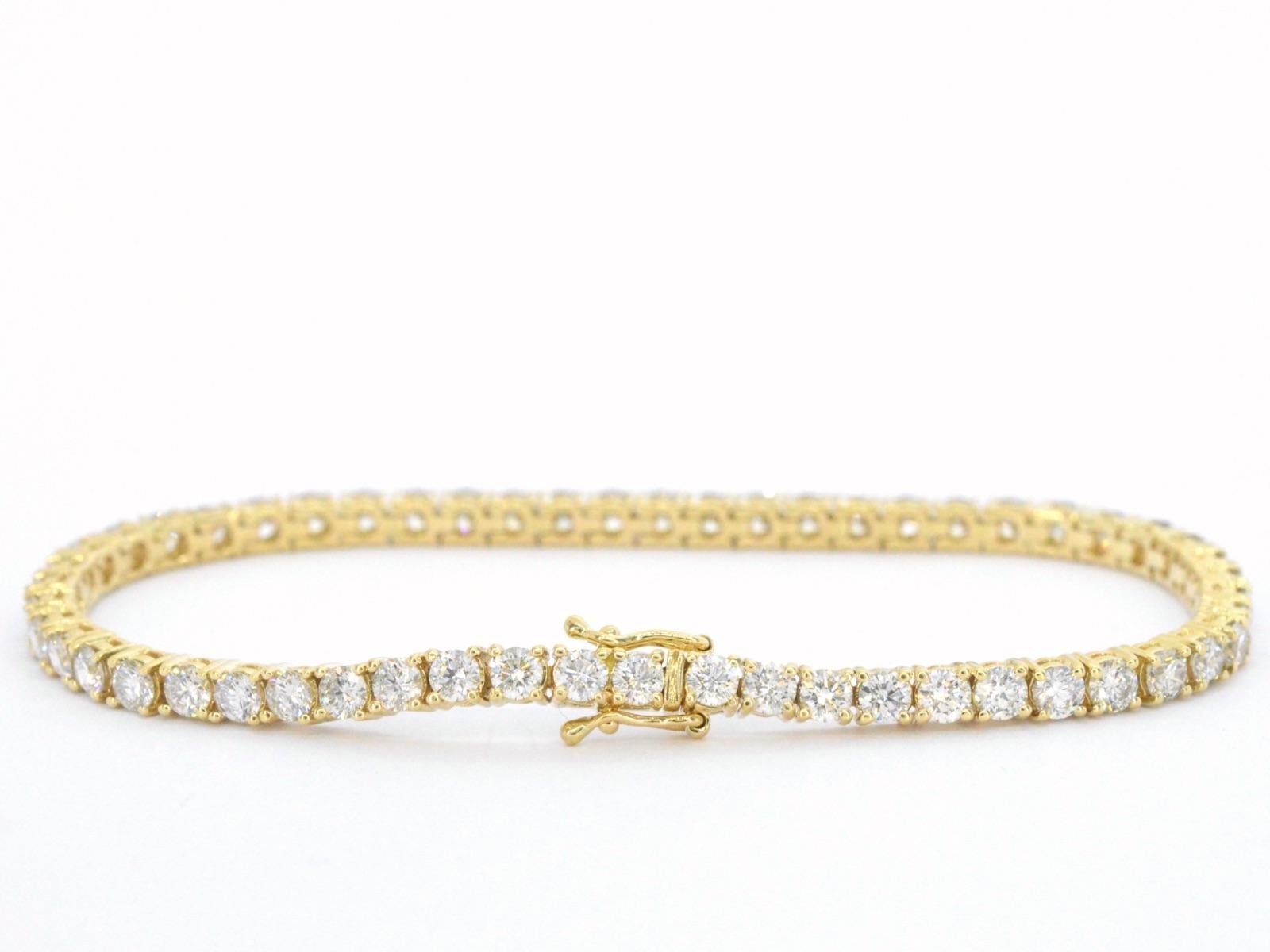 Contemporary Golden Tennis Bracelet with 6.50 Carat Diamonds For Sale