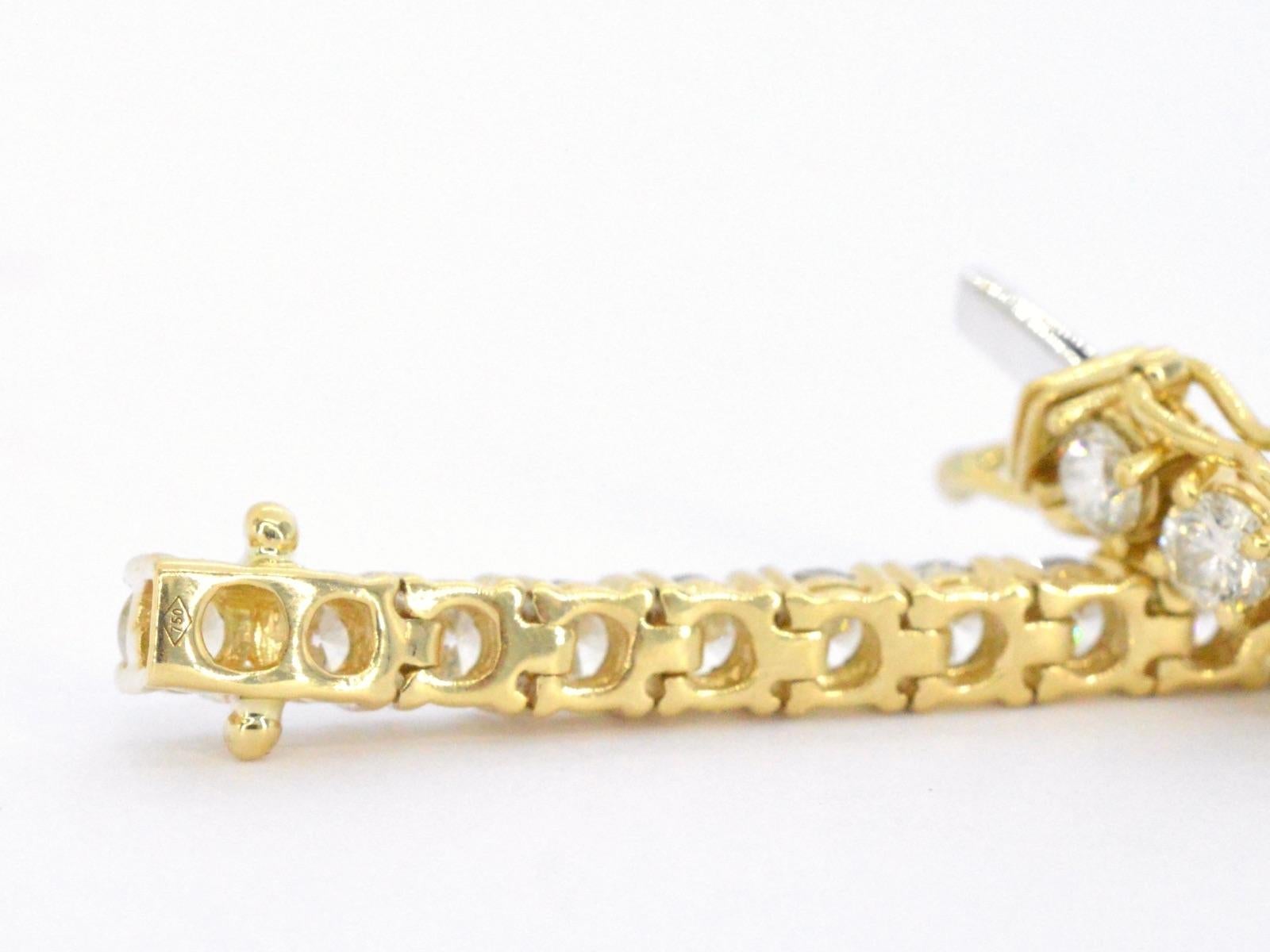 Women's or Men's Golden Tennis Bracelet with 6.50 Carat Diamonds For Sale