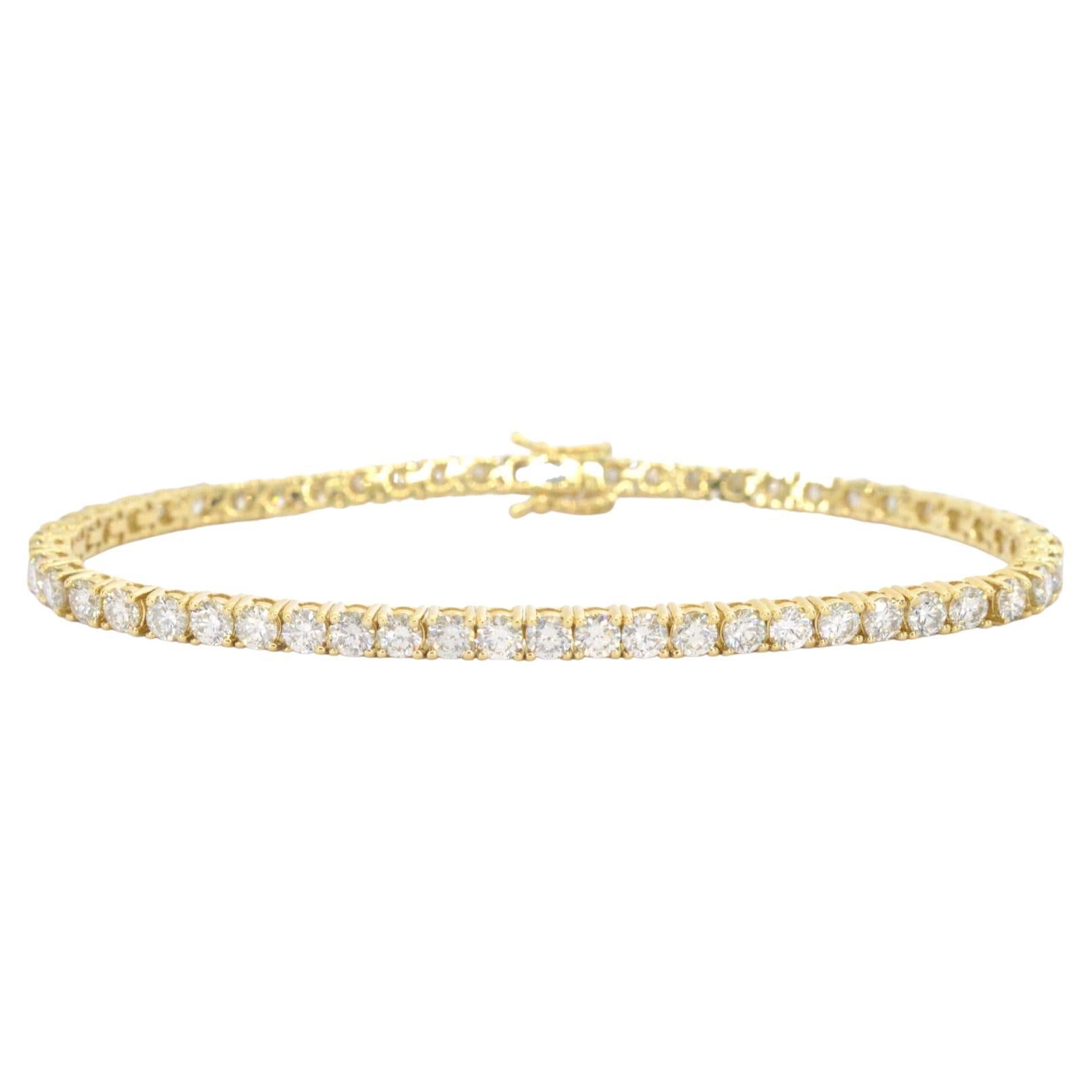 Golden Tennis Bracelet with 6.50 Carat Diamonds For Sale